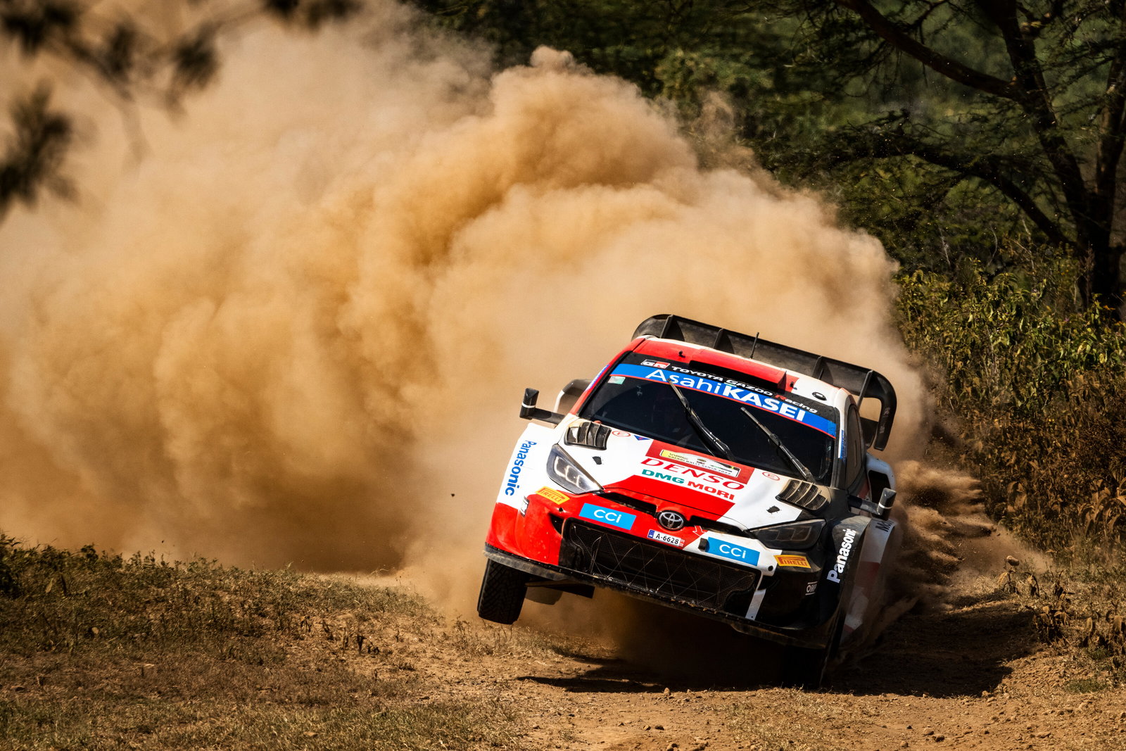 WRC Safari Kenya: Rovanpera Pimpin Shakedown dari Neuville-Loeb