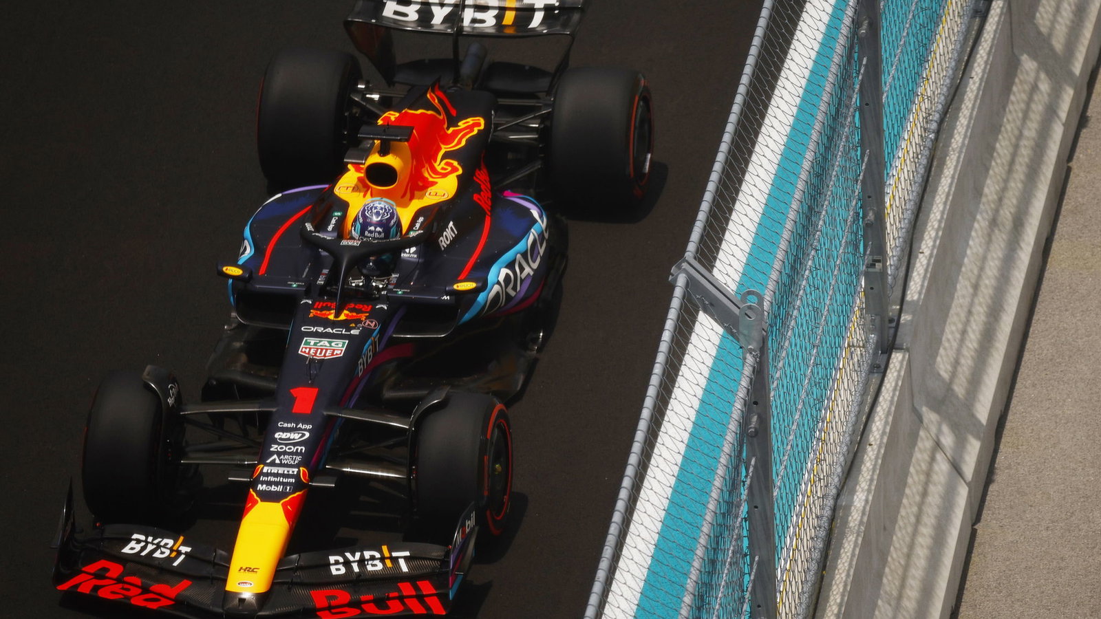 F1 GP Miami: Verstappen Dominan, Mercedes Kesulitan pada FP3
