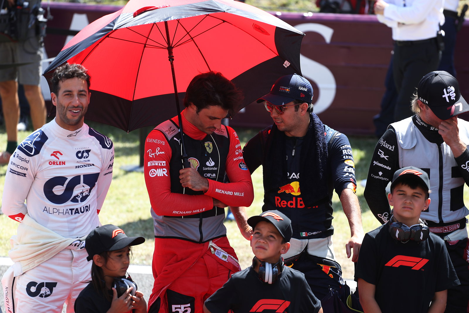 Injured Daniel Ricciardo sought doctor who fixed MotoGP stars: “They are not human!”
