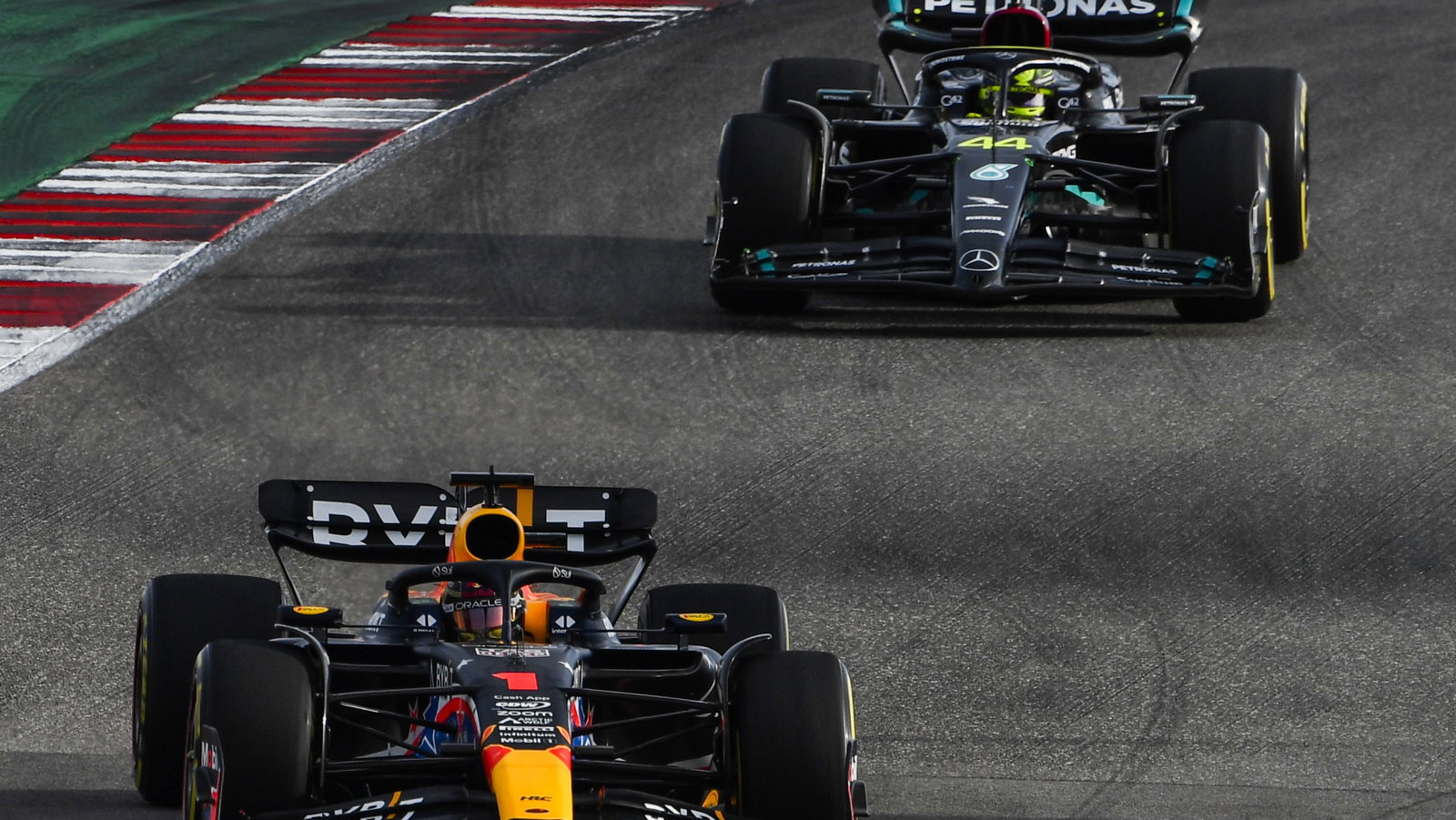 Lewis Hamilton reveals what he learned following Max Verstappen in F1 US GP