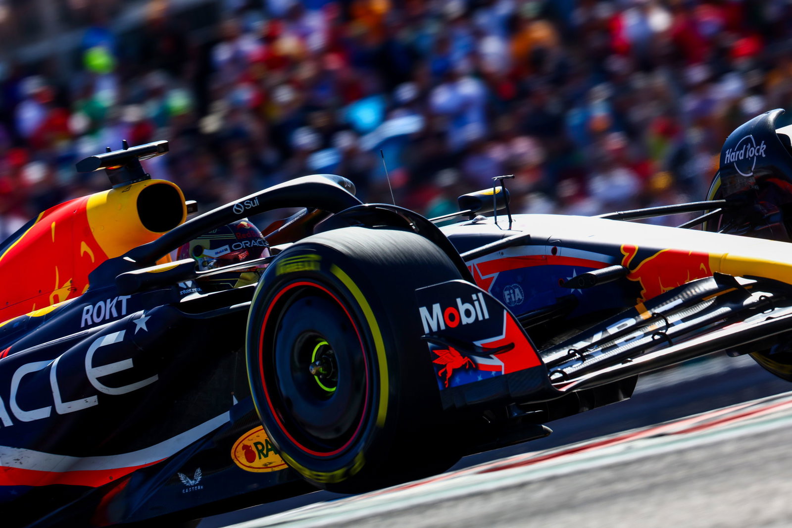 Kebingungan radio F1 terbaru Max Verstappen di tengah kekhawatiran rem yang terlambat di GP Amerika Serikat