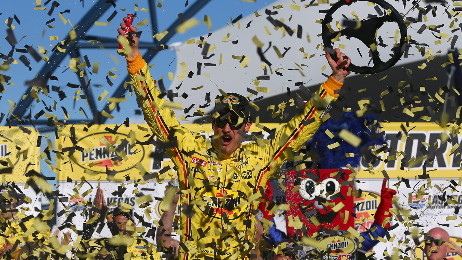 Logano mendapatkan jackpot di Las Vegas