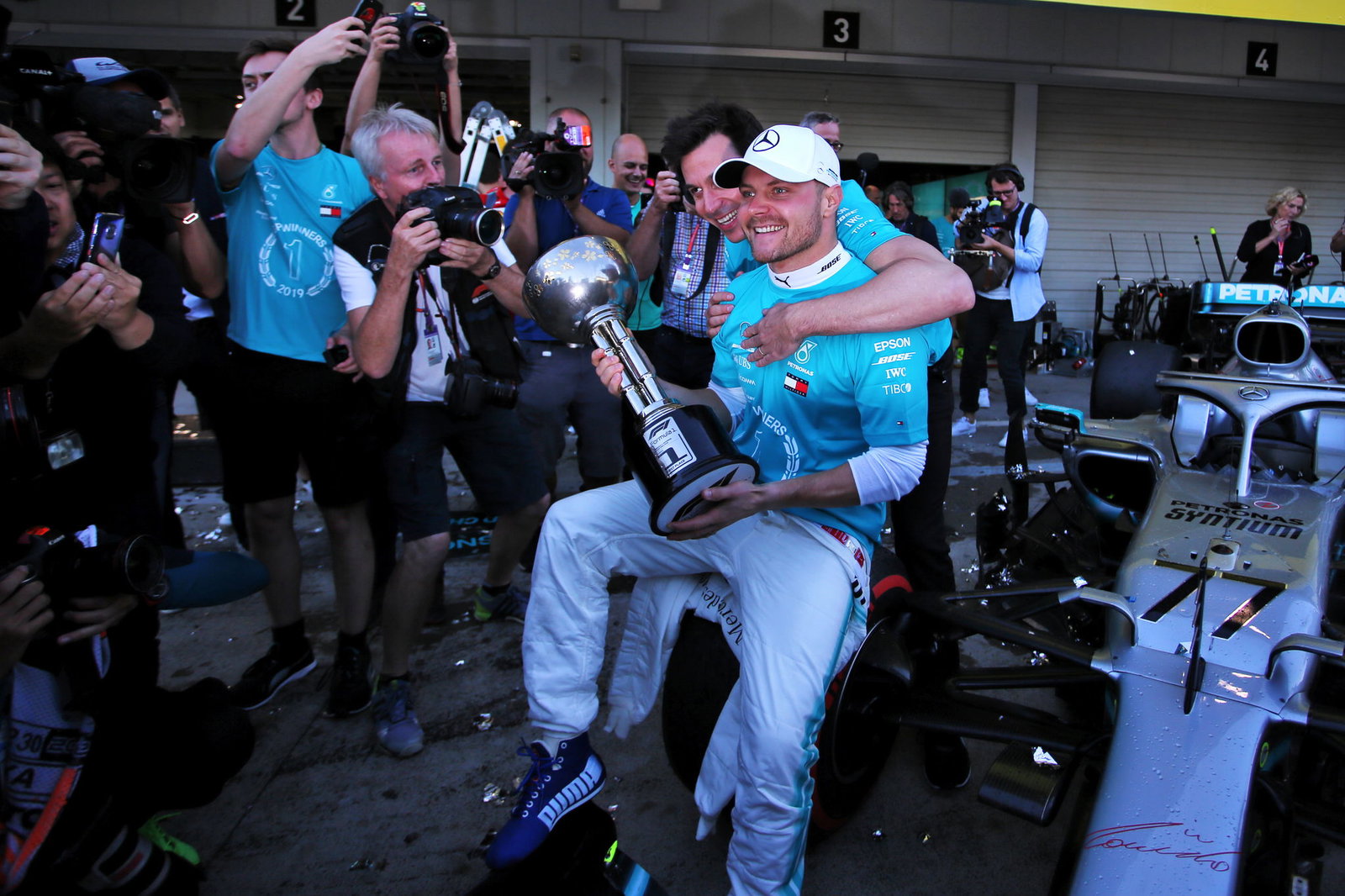 Finis P7, Sainz Keluhkan Kecepatan Balapnya di Zandvoort