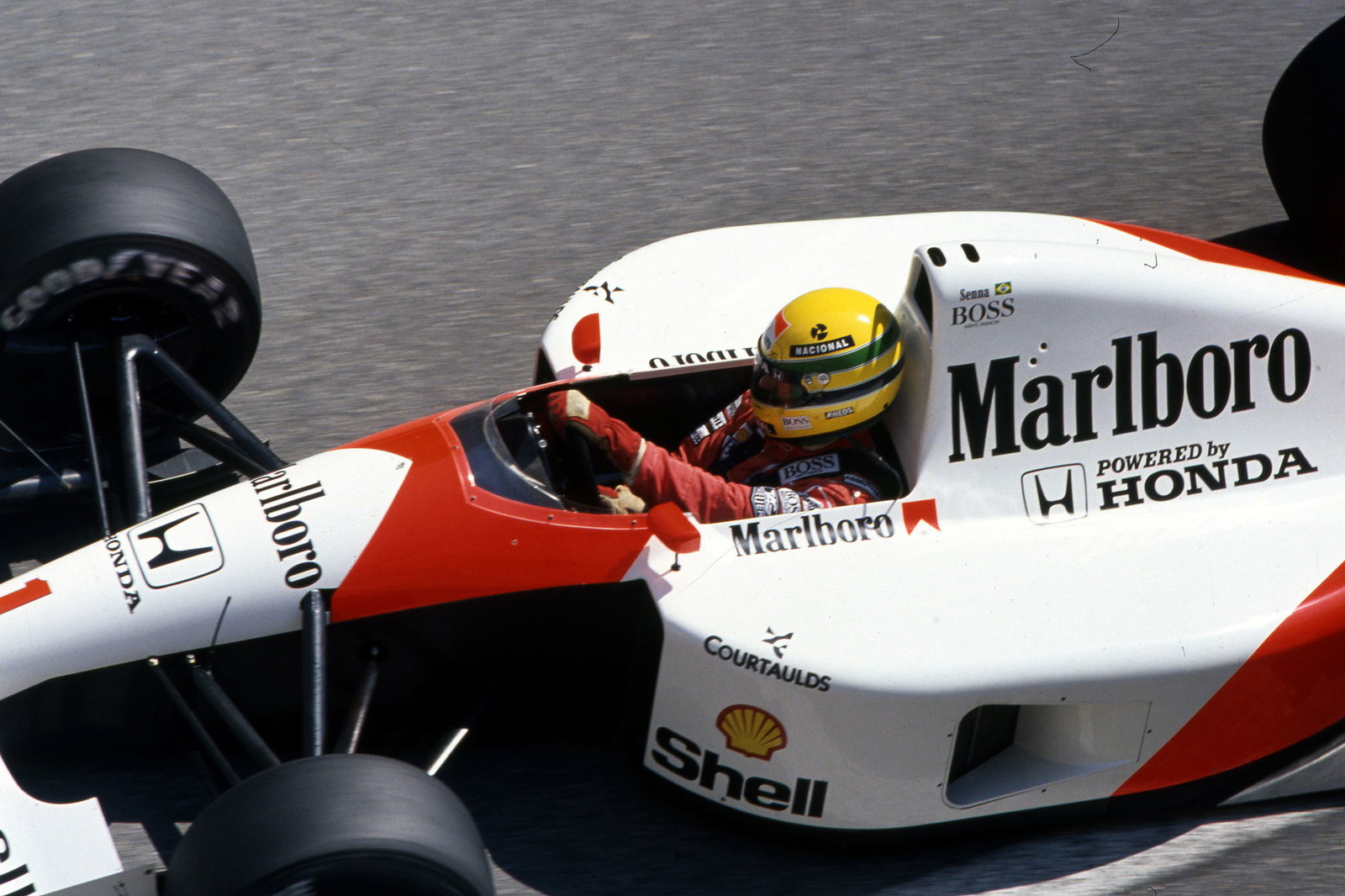 George Russell “a little jealous” of friends landing top F1 seats