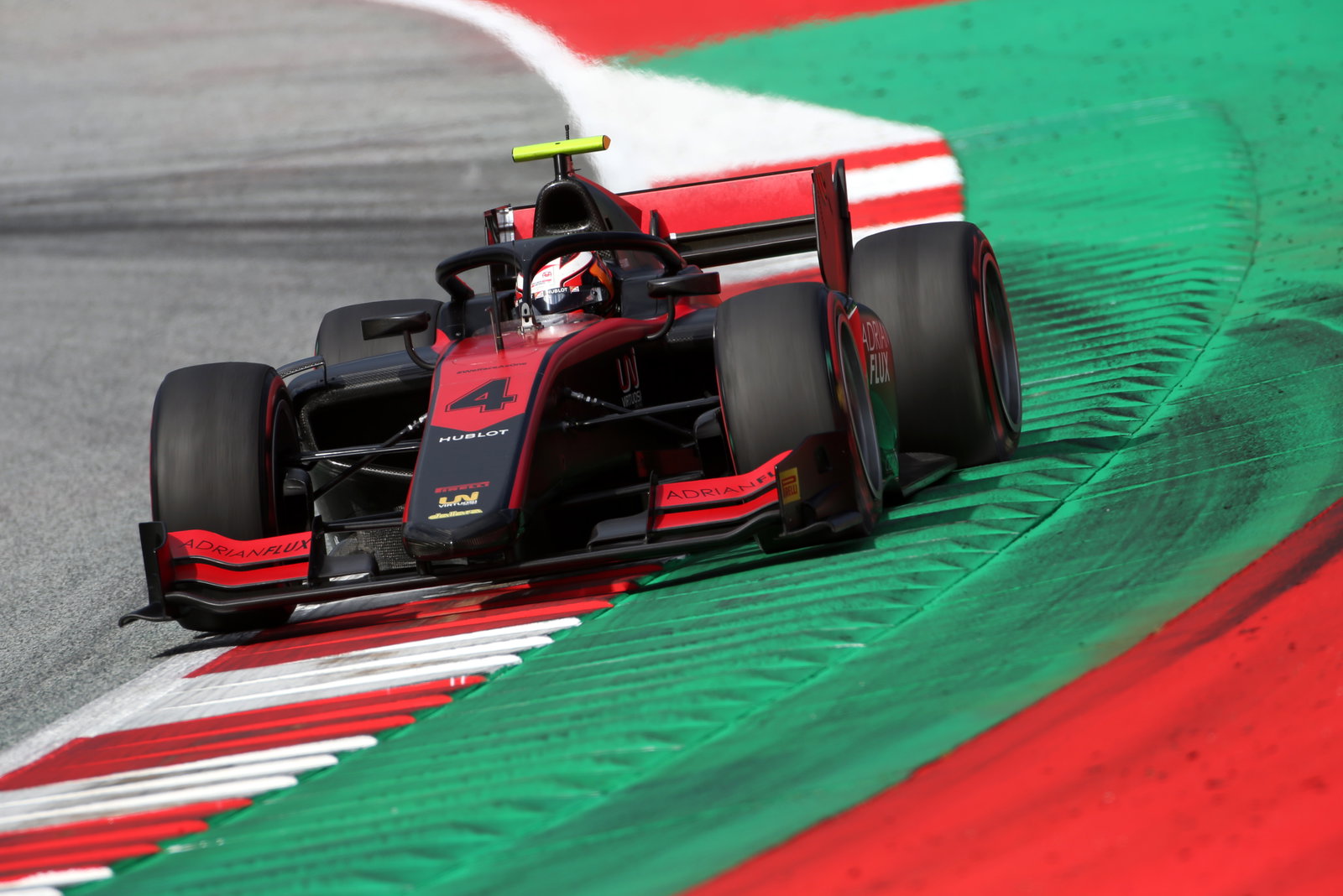 Ilott menang di Austria setelah patah hati rekan setimnya, Zhou