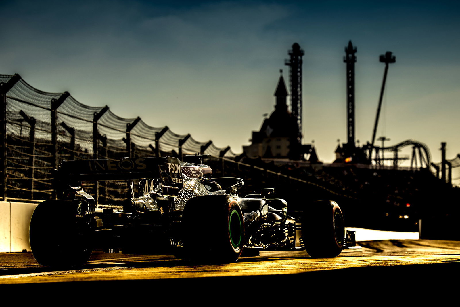 Vettel explains why he’s remaining with Aston Martin for F1 2022