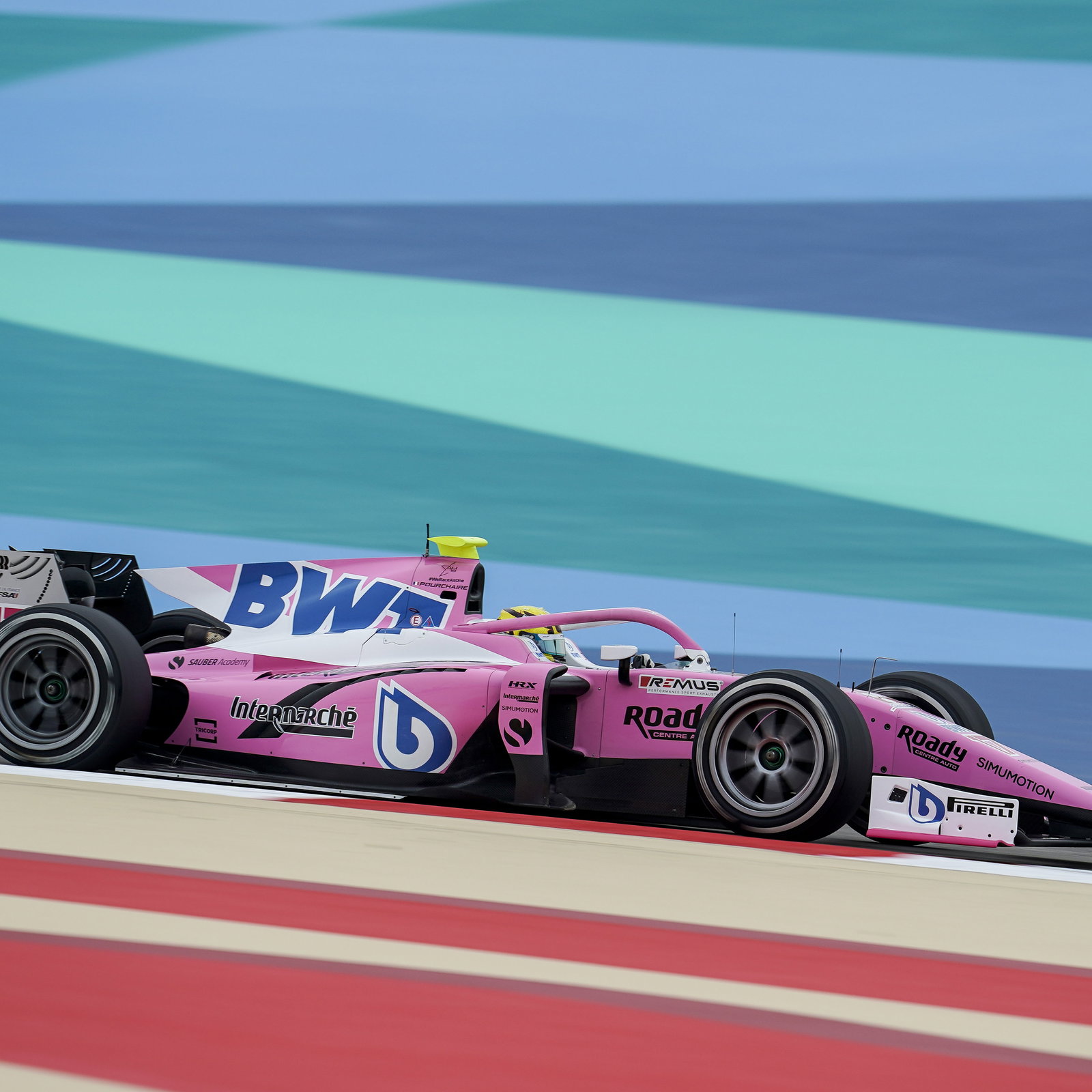 Mick Schumacher meraih kemenangan perdana F2 di Hongaria setelah pertarungan Matsushita