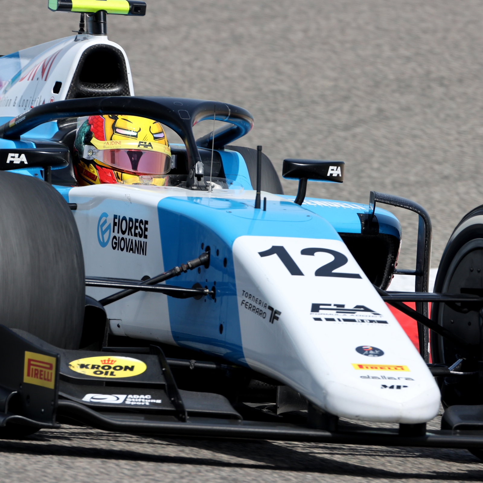 Jack Doohan mengungguli Juri Vips untuk pole position F2 Barcelona