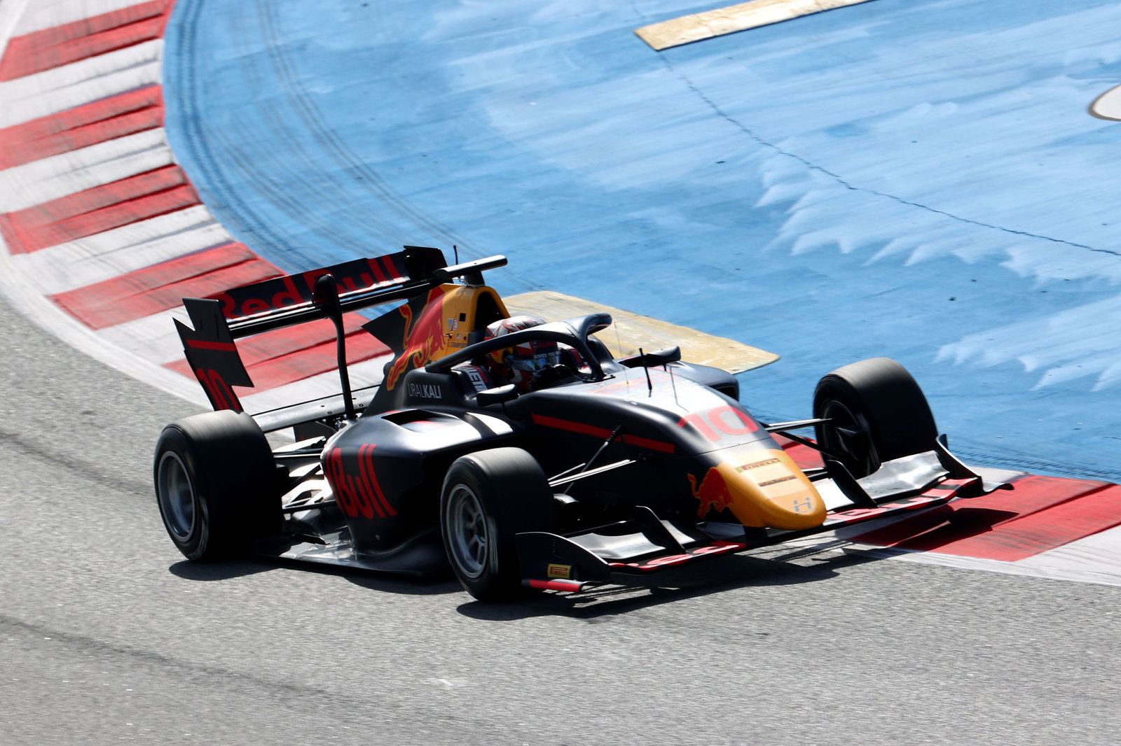 Hauger dominates Barcelona Formula 3 feature race from pole