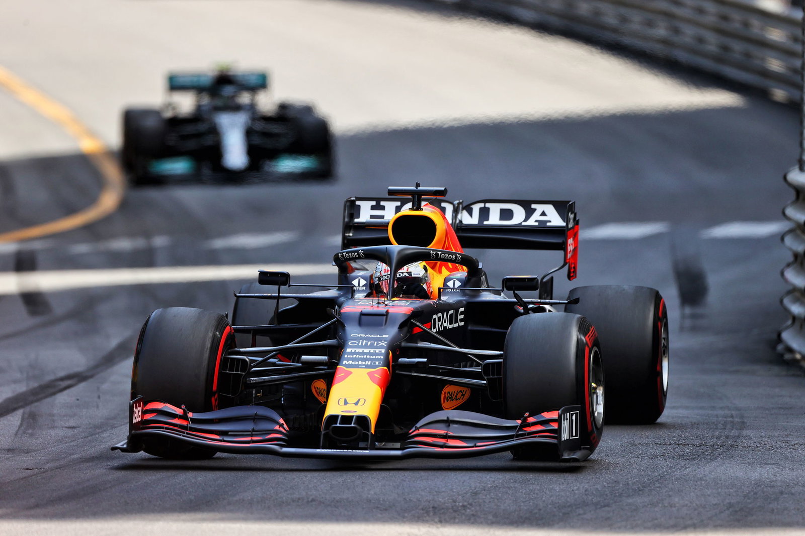 ‘Special’ driving style needed for McLaren F1 car “not natural” for Ricciardo