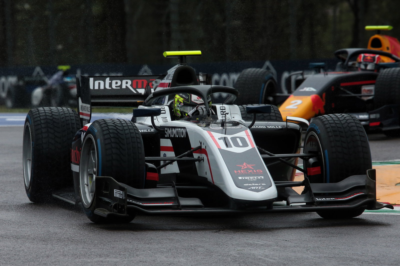 Vips Mengklaim Pole F2 Emilia Romagna dalam Kondisi Basah