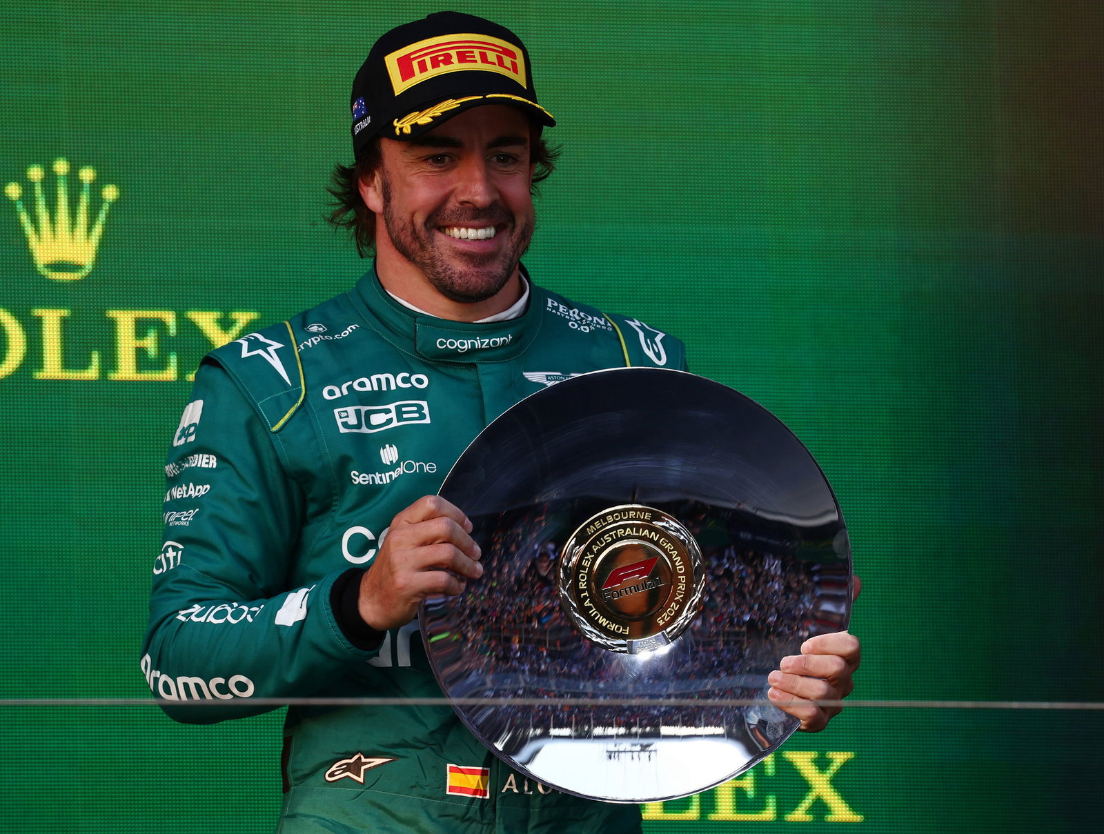 Is Lewis Hamilton playing ‘mind games’ and giving Mercedes F1 teammate George Russell 