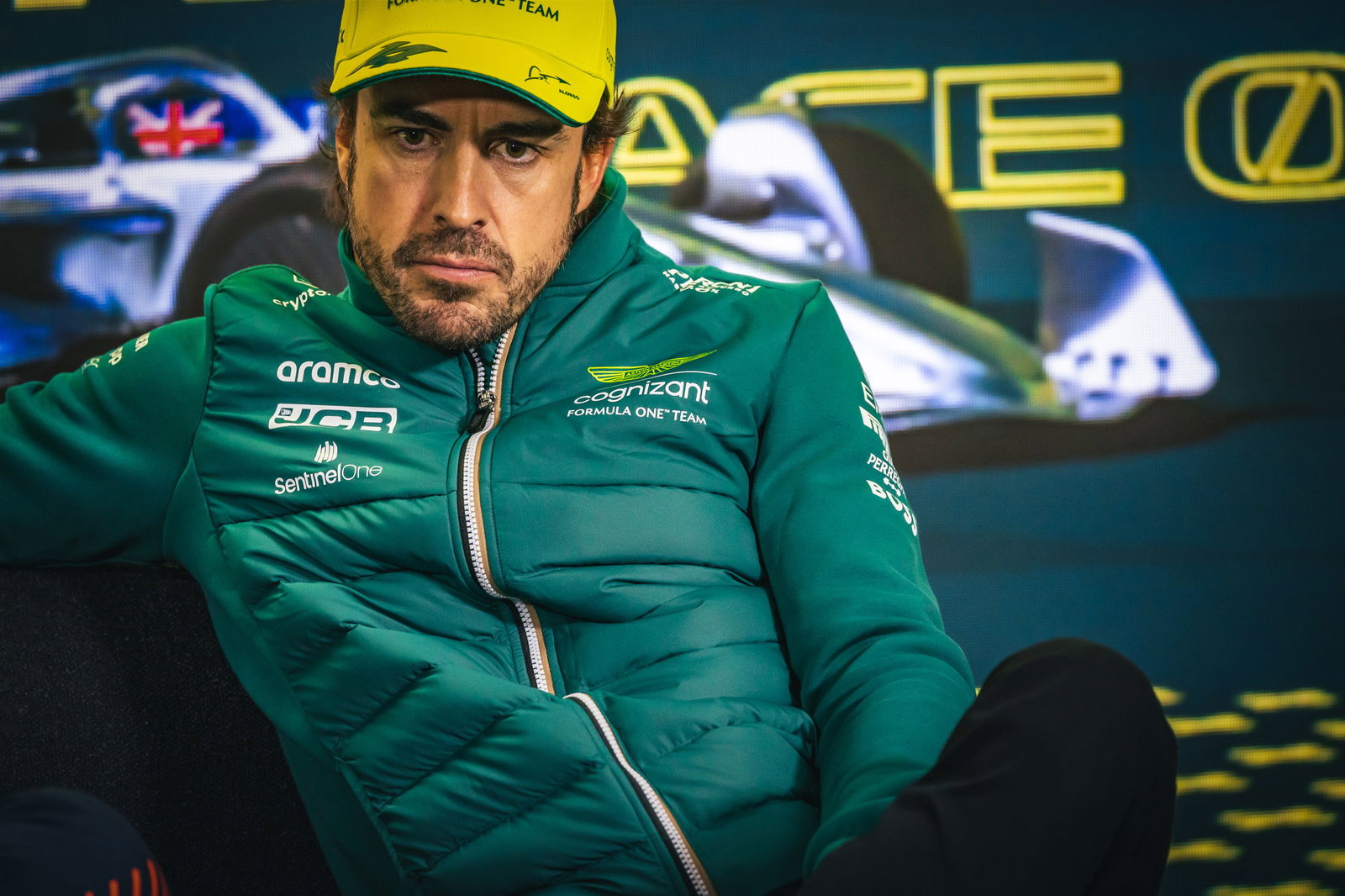 Hamilton Merasa Regulasi Baru F1 Belum Atasi Udara Kotor