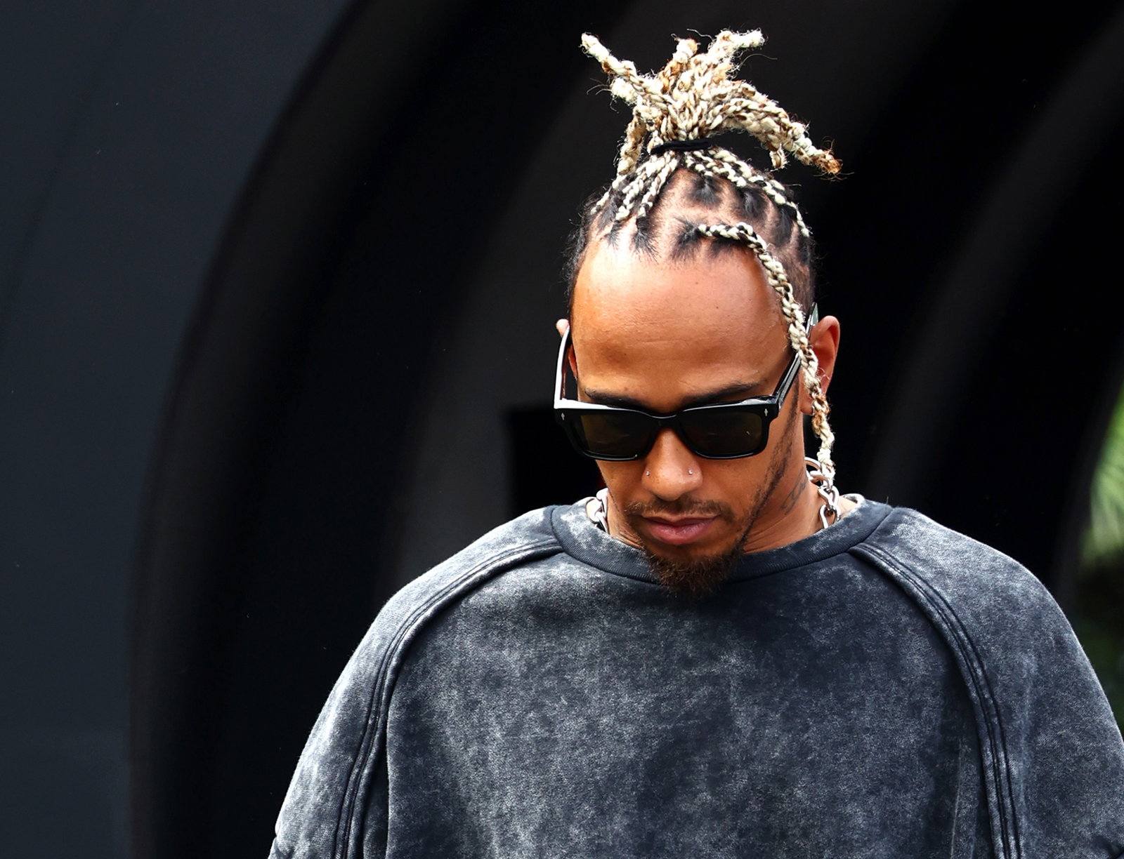 Sky F1 pundits observe “needle” between Mercedes drivers with George Russell left “smarting” 