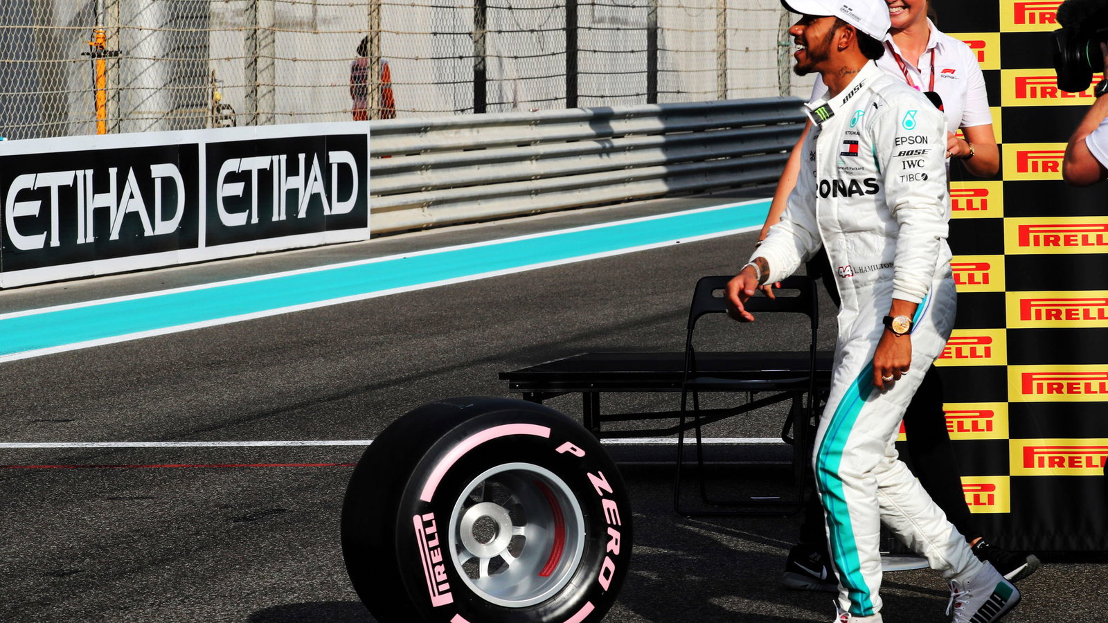 Lewis Hamilton, Pirelli, F1,