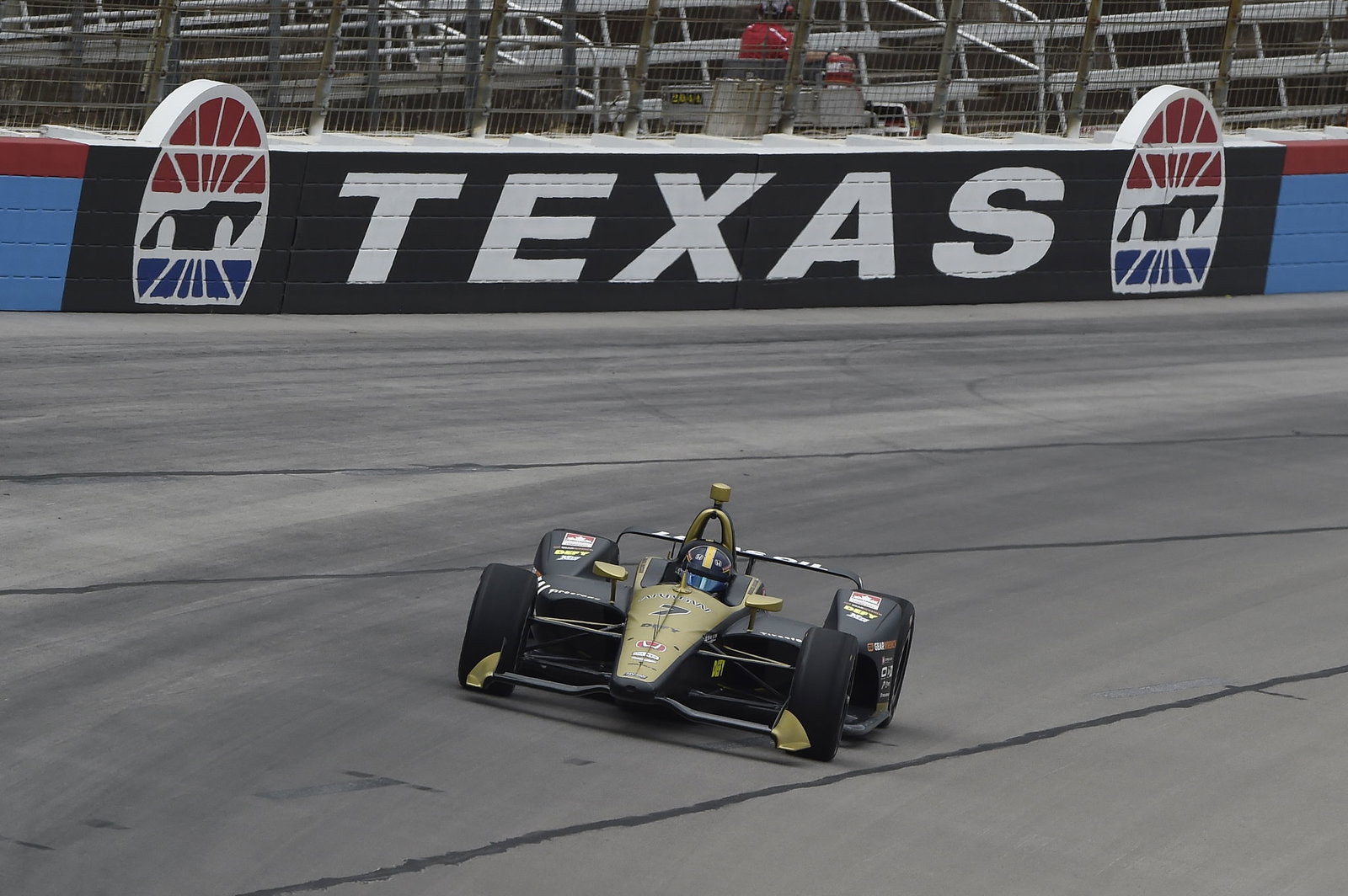 Josef Newgarden menang dalam DXC Technology 600 yang dramatis di Texas