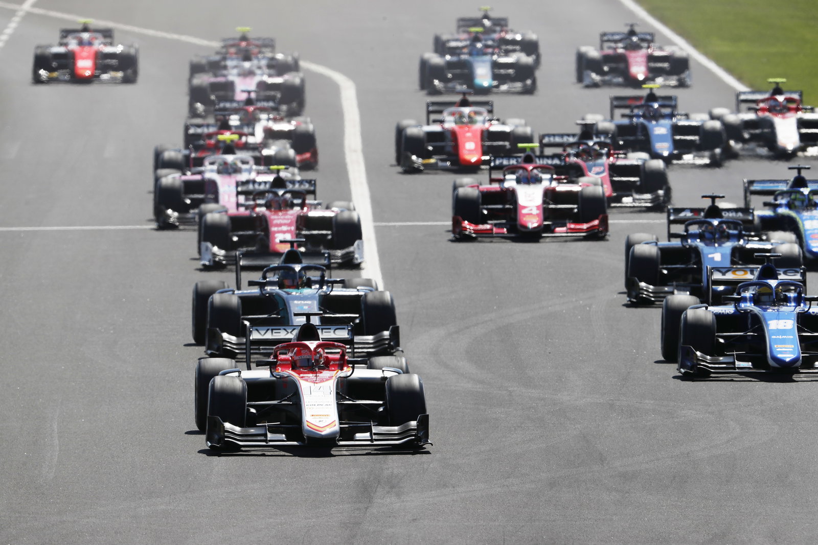 Aitken still going through 'learning curve' with F2 tyres 