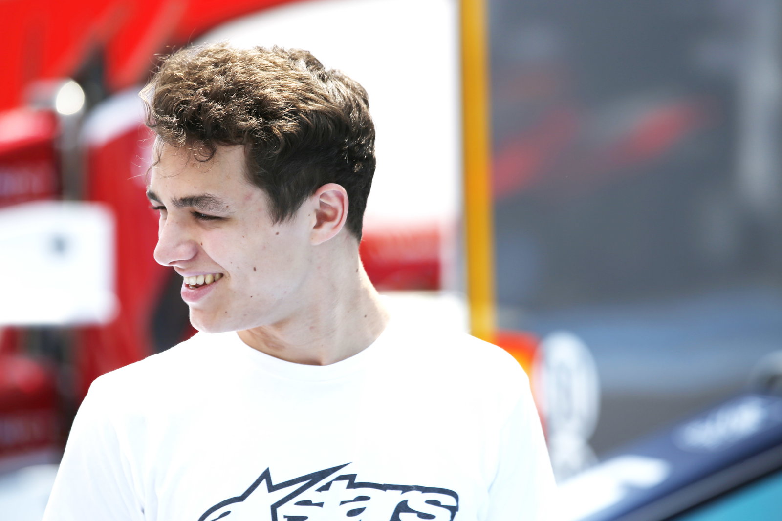 Nicholas Latifi dari DAMS tetap fokus pada F2 meskipun dikaitkan dengan F1