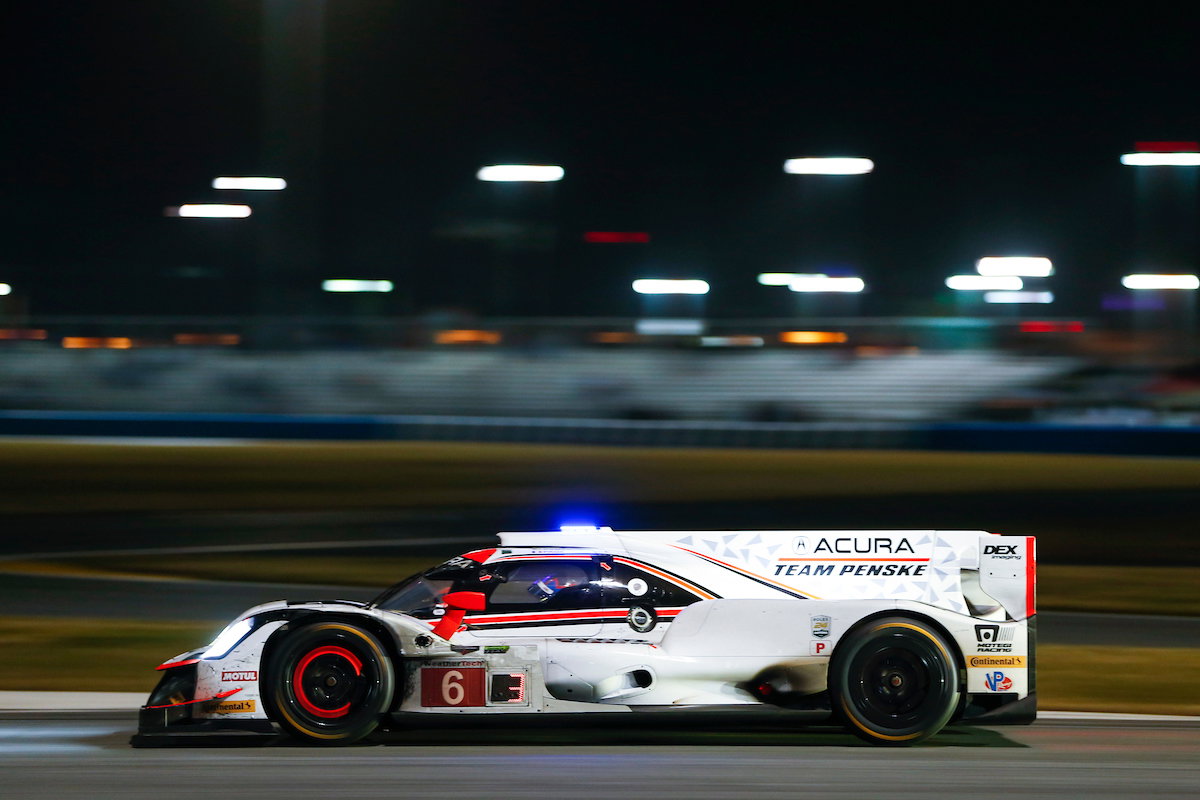 Conway leads, Norris stars in the rain after six hours at Daytona