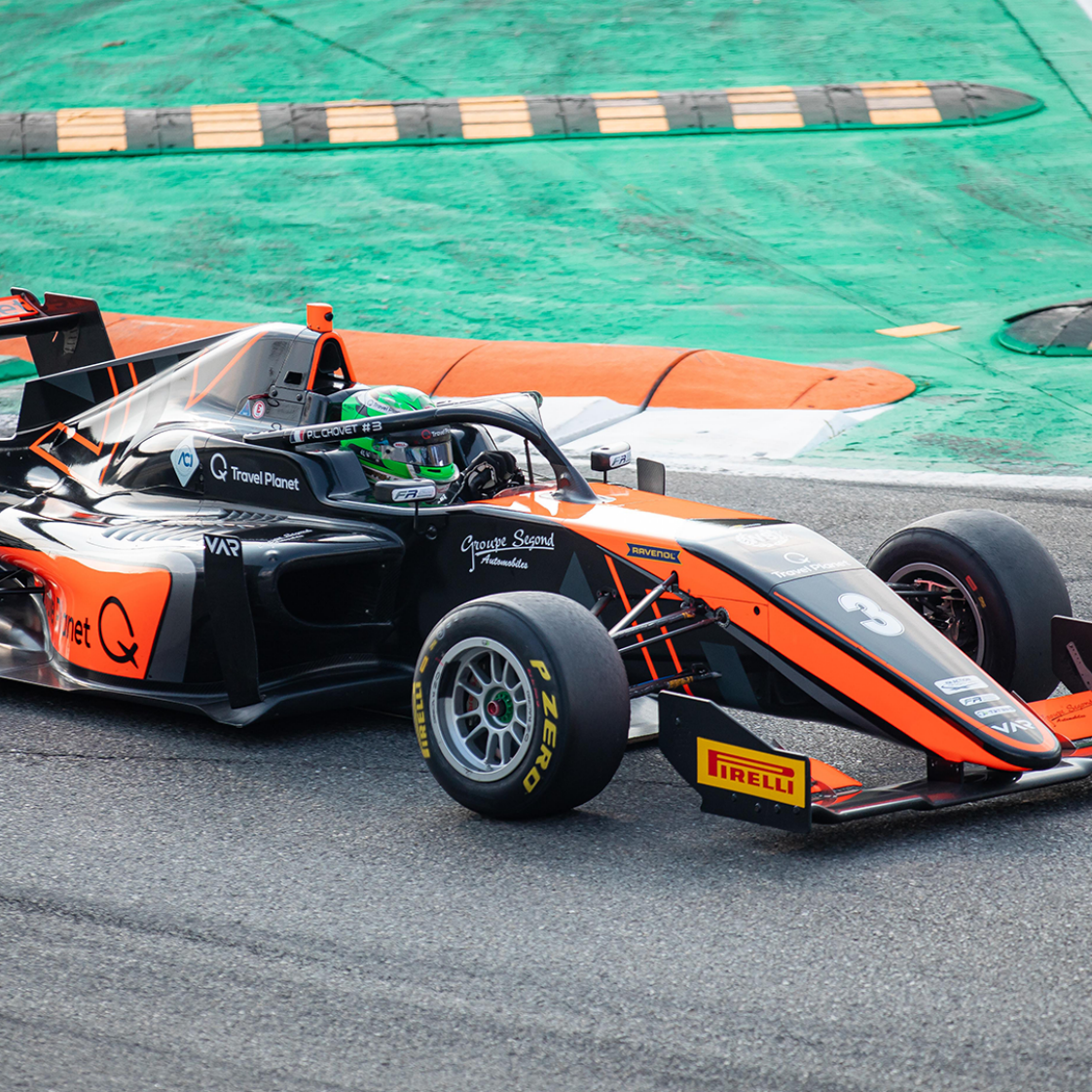 Benavides to make Formula 3 debut with Carlin in 2022