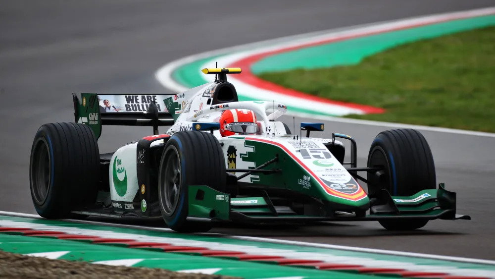 Vips Mengklaim Pole F2 Emilia Romagna dalam Kondisi Basah