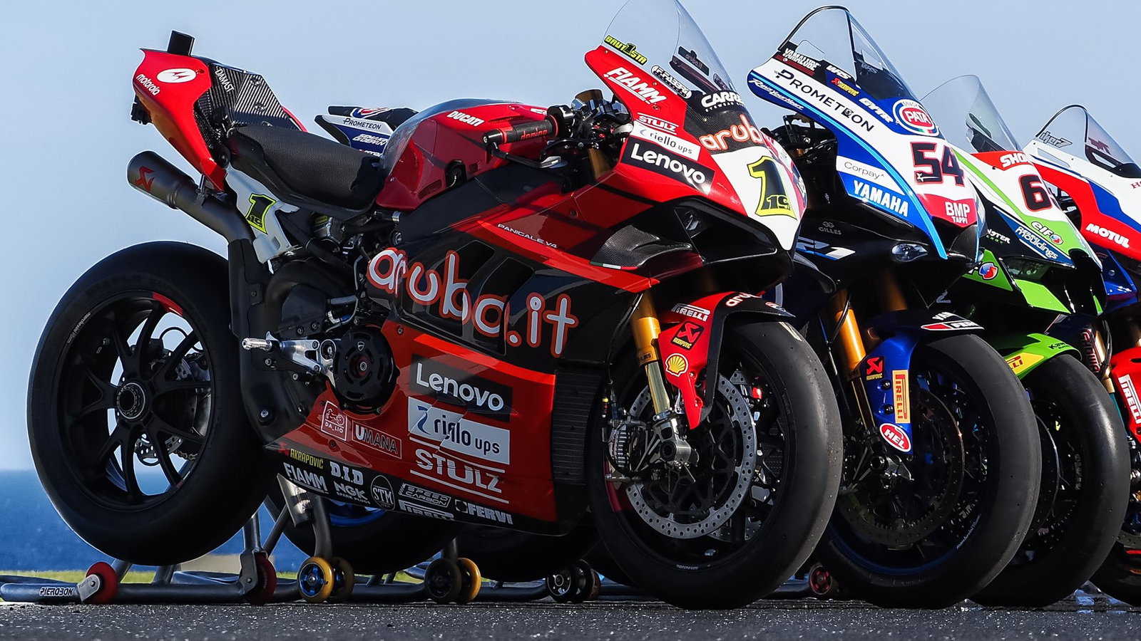 Alvaro Bautista, Jonathan Rea, Toprak Razgatlioglu bikes