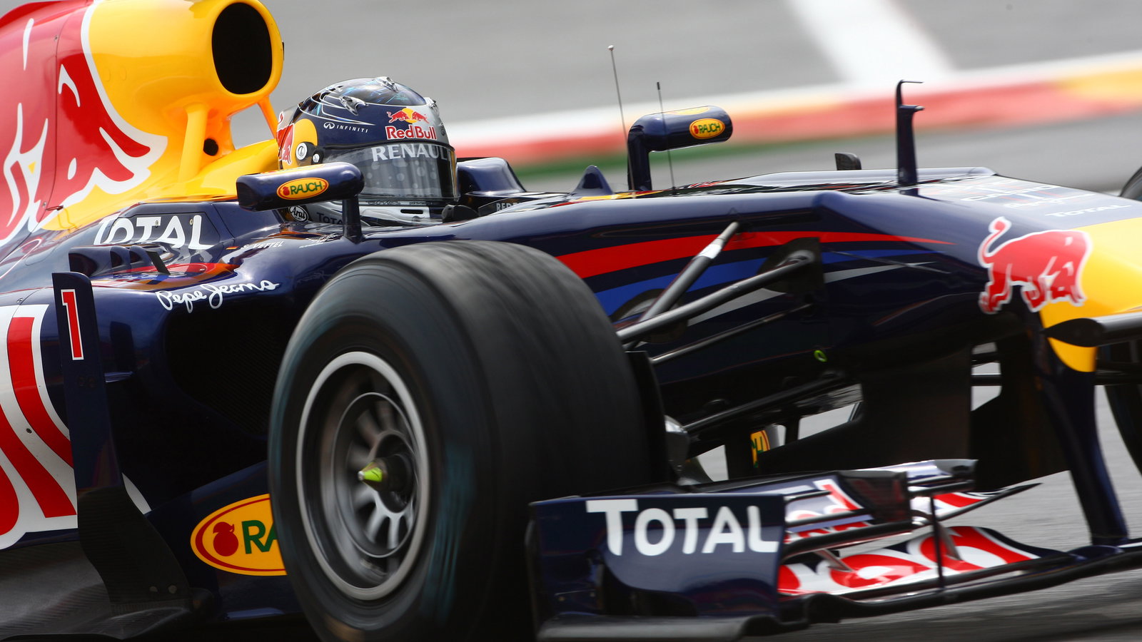 26.08.2011- Friday Practice 2, Sebastian Vettel (GER), Red Bull Racing, RB7