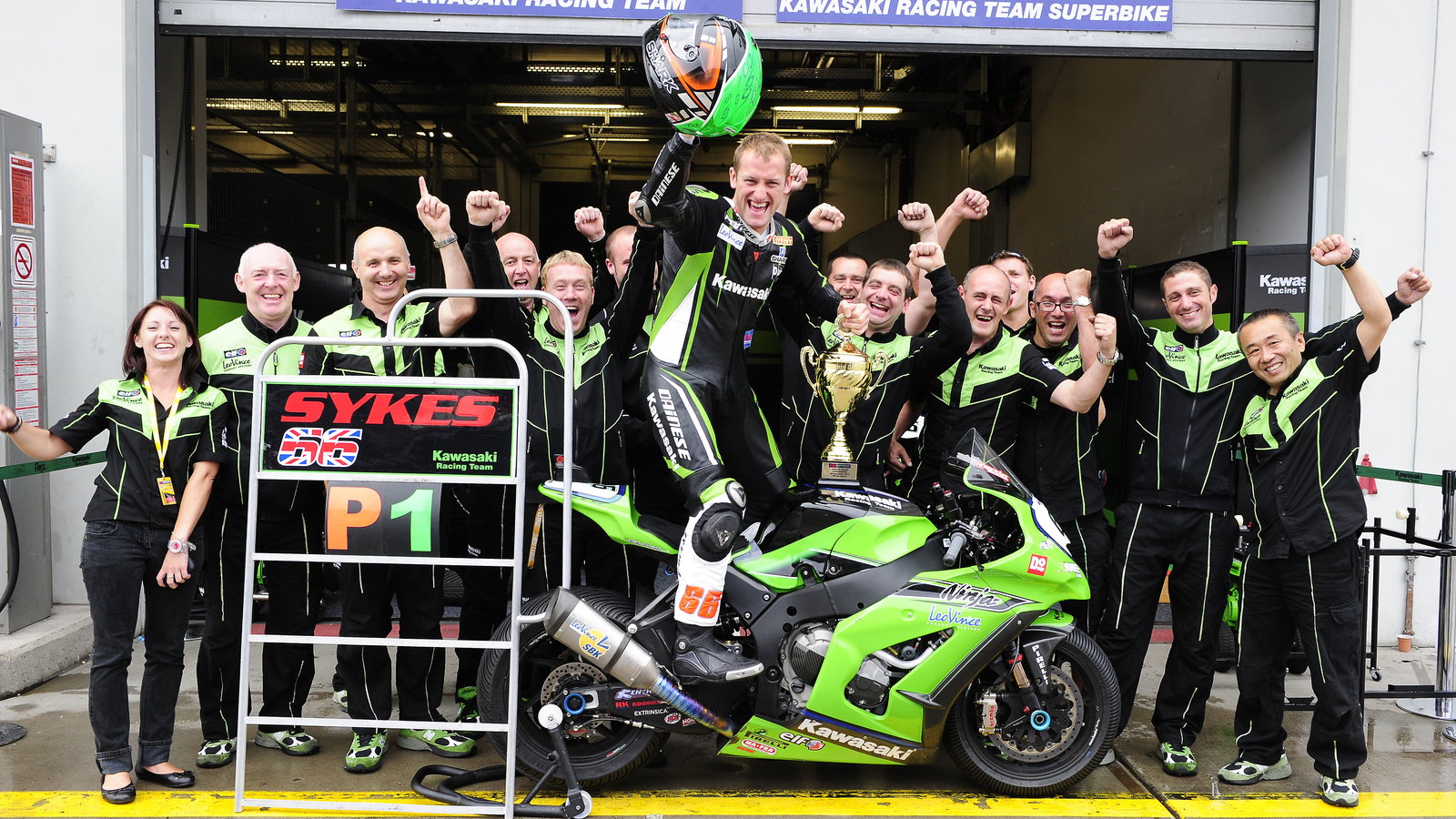 Sykes, Team Kawasaki, German WSBK Race 2 2011