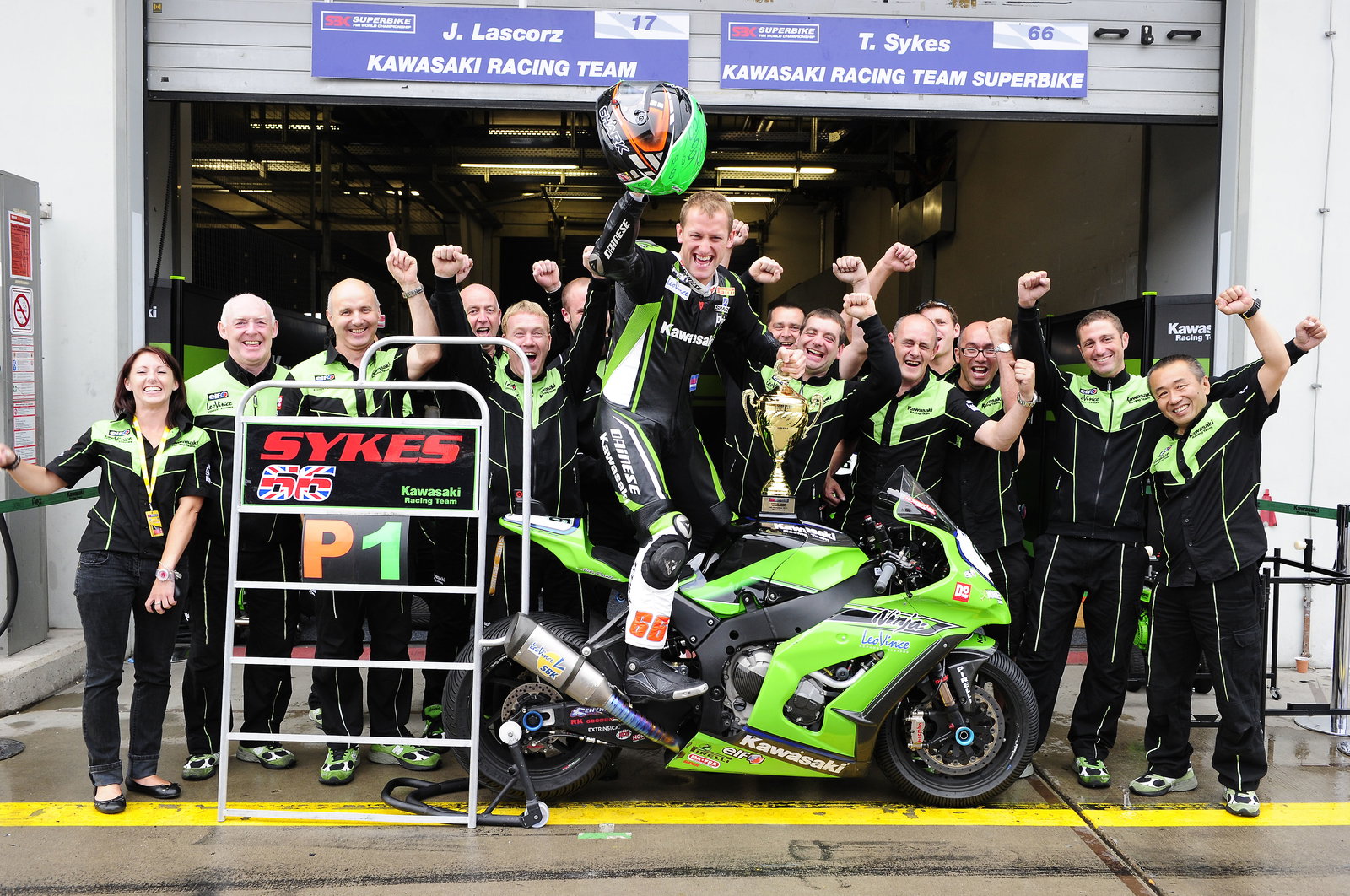 Sykes, Team Kawasaki, German WSBK Race 2 2011