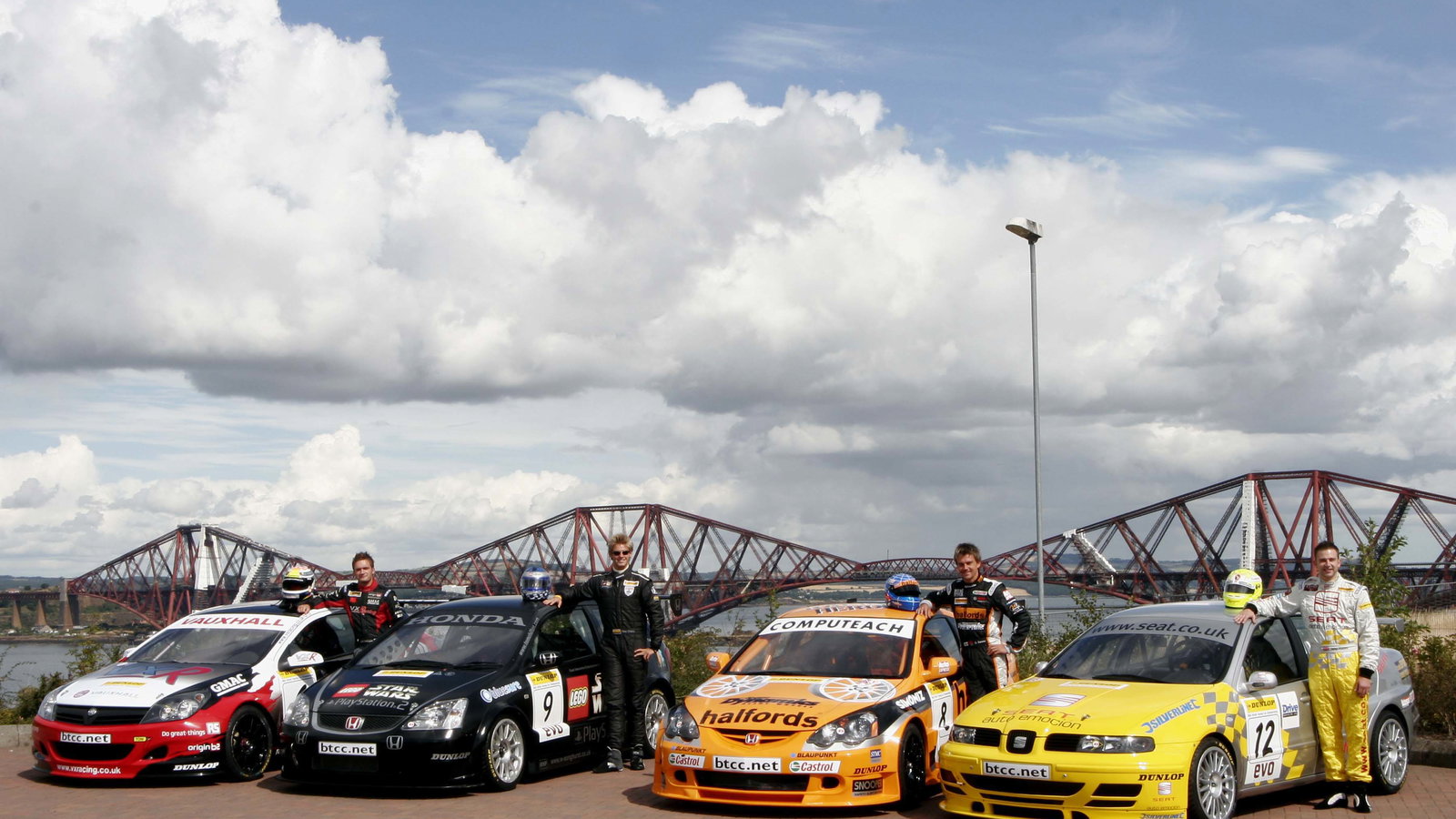 BTCC drivers prepare to tackle the Forth Road Bridge