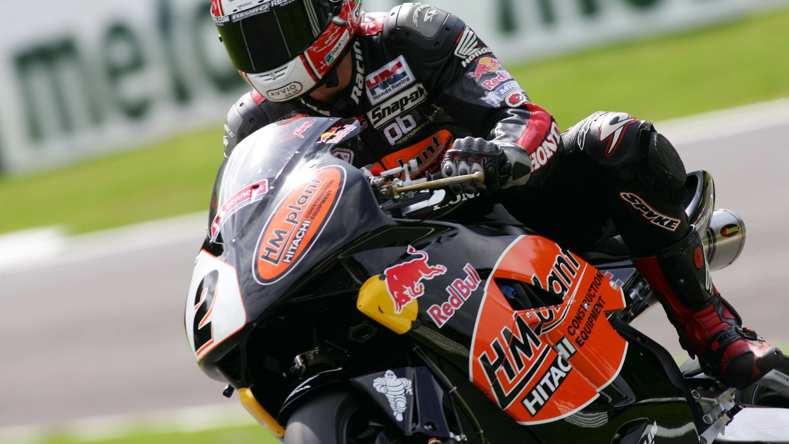 Michael Rutter, HM Plant Honda. British Superbikes, Cadwell Park 2005.