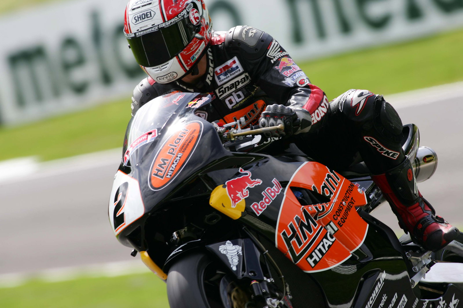 Michael Rutter, HM Plant Honda. British Superbikes, Cadwell Park 2005.