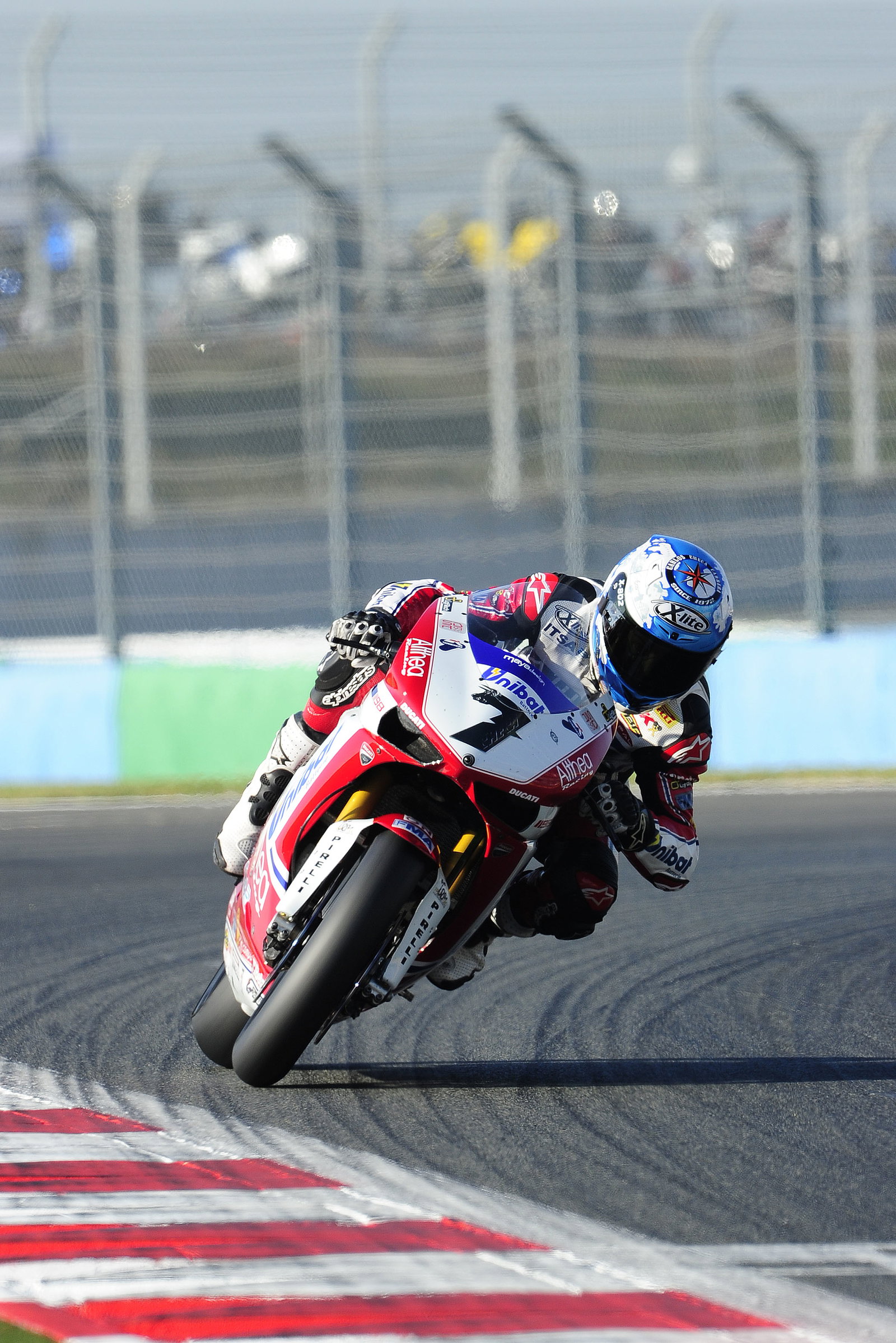 Checa, French WSBK 2011