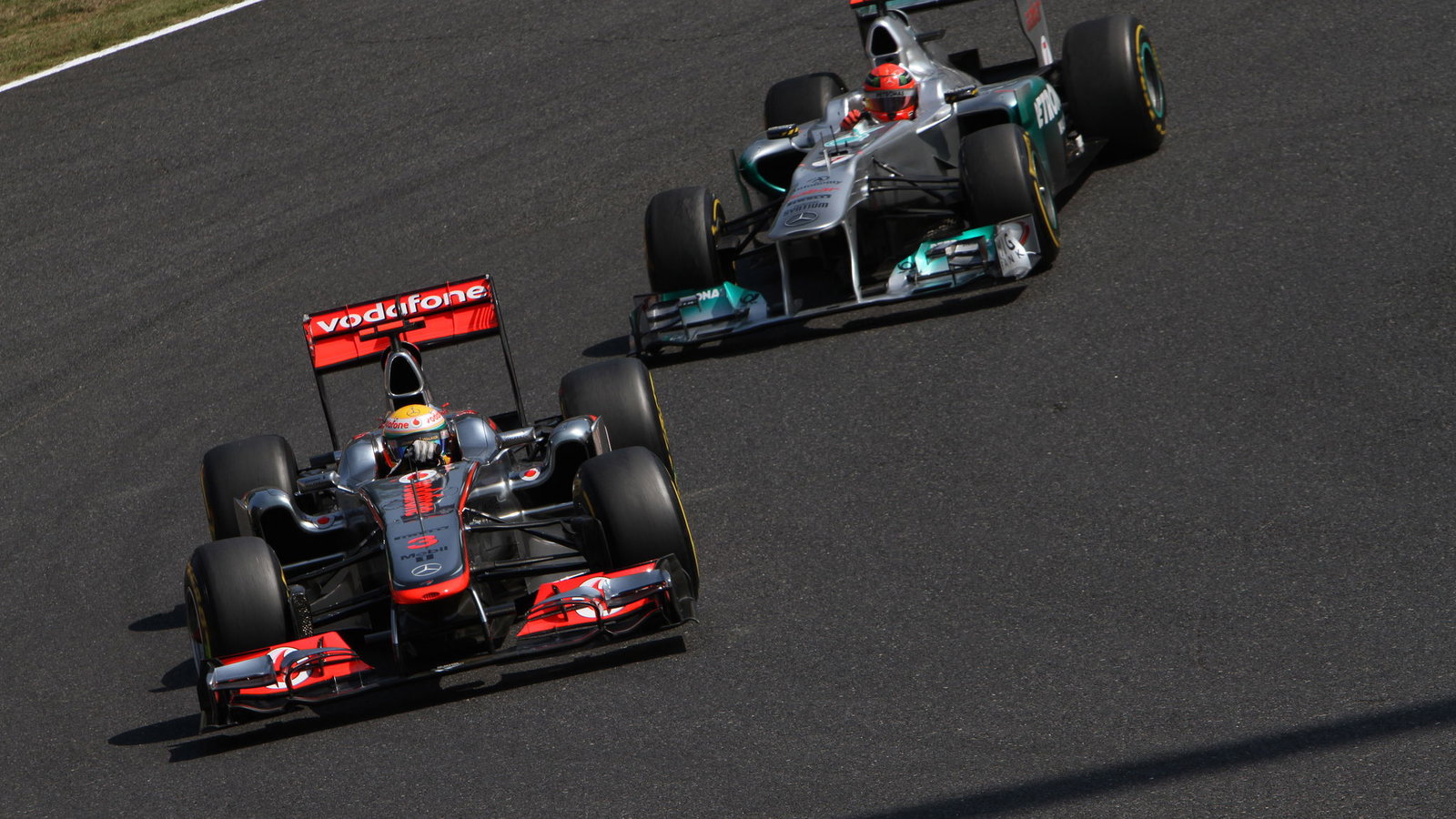 08.10.2011- Saturday Practice, Lewis Hamilton (GBR), McLaren Mercedes, MP4-26 and Michael Schumache