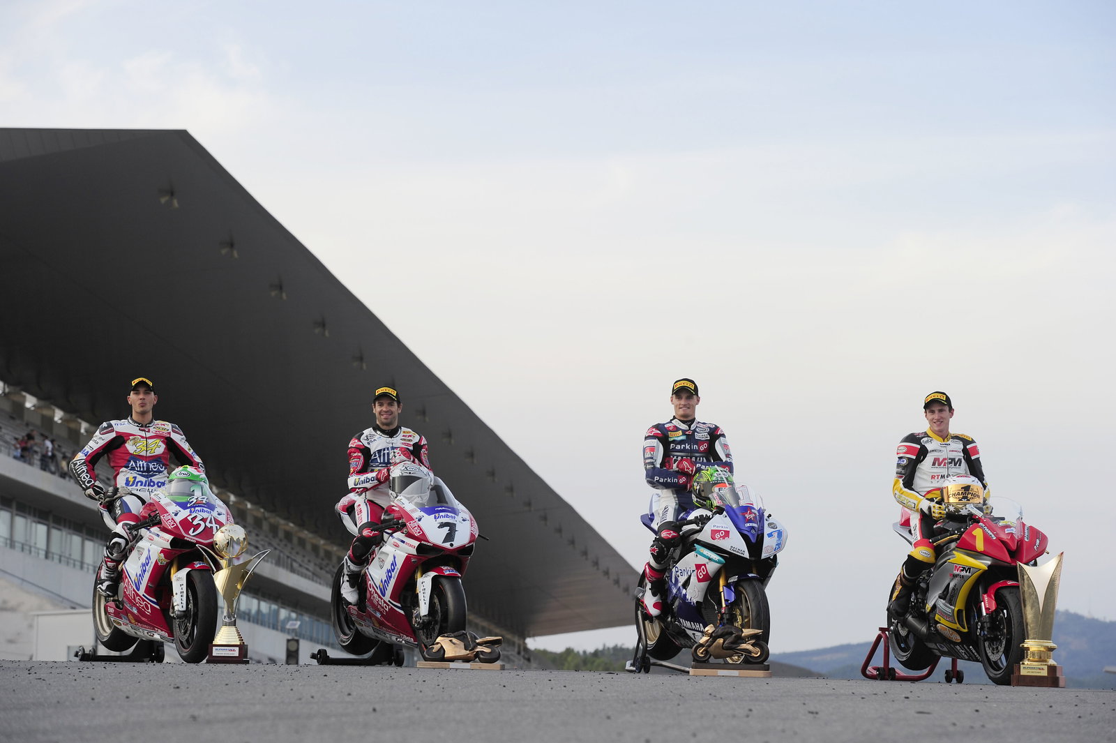 Giugliano, Checa, Davies, Mecher, Portuguese SBK World Champions 2011