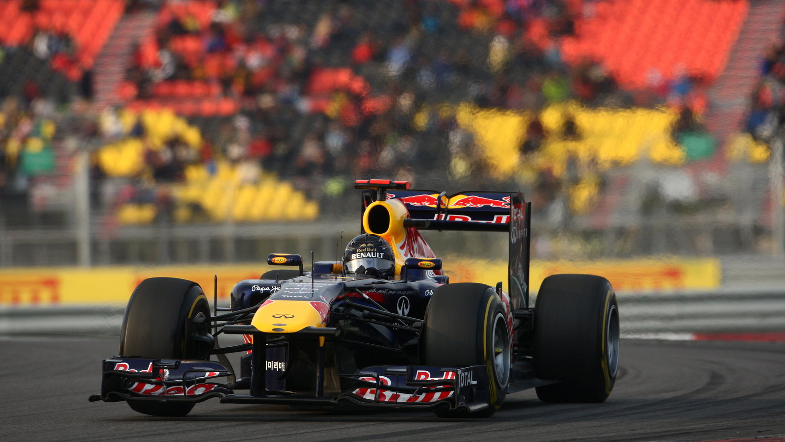 16.10.2011- Race, Sebastian Vettel (GER), Red Bull Racing, RB7