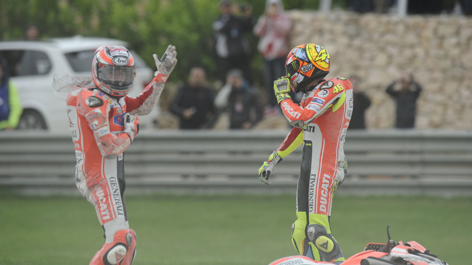 Hayden and Rossi, Valencia MotoGP Race 2011