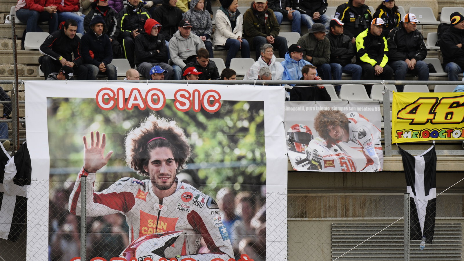 FAns, Valencia 125GP Race 2011