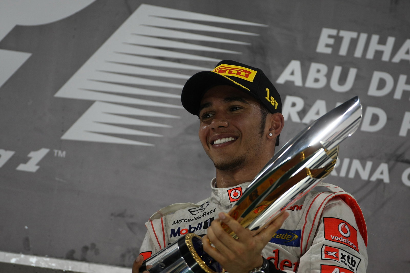 13.11.2011- Race, Lewis Hamilton (GBR), McLaren Mercedes, MP4-26 race winner