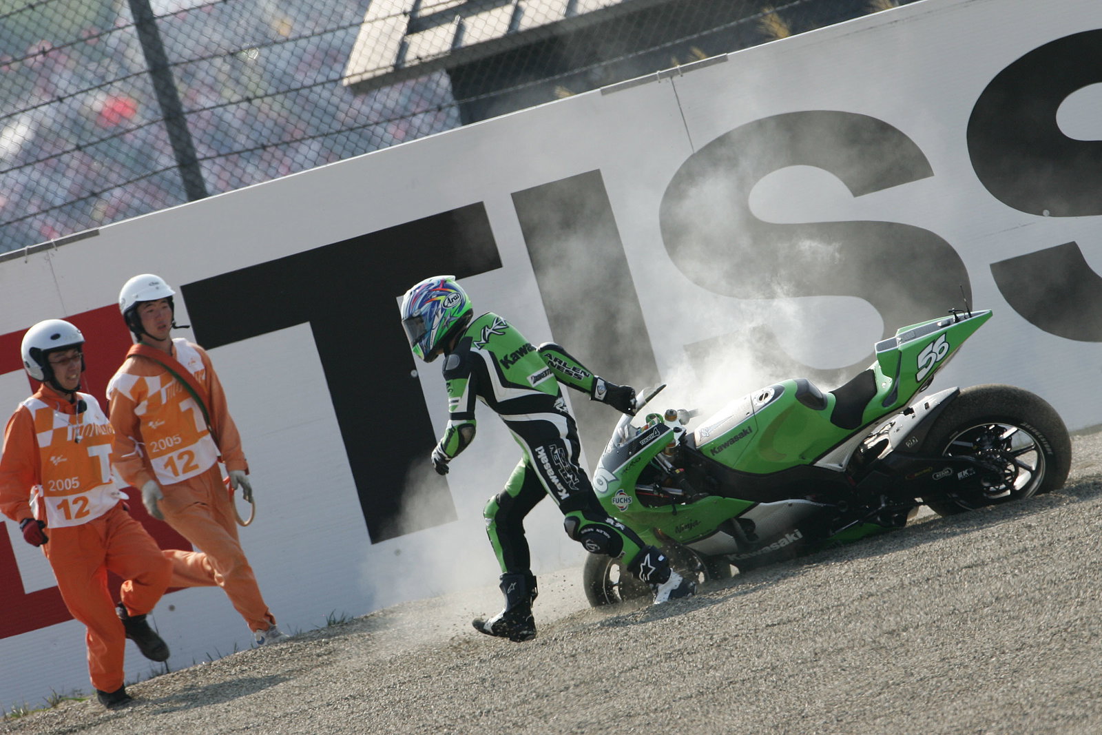 Nakano retires with engine failure, Japanese MotoGP Race 2005
