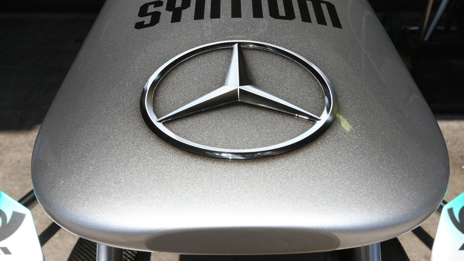 25.11.2011- Friday Practice 2, Mercedes GP Petronas F1 Team, MGP W02