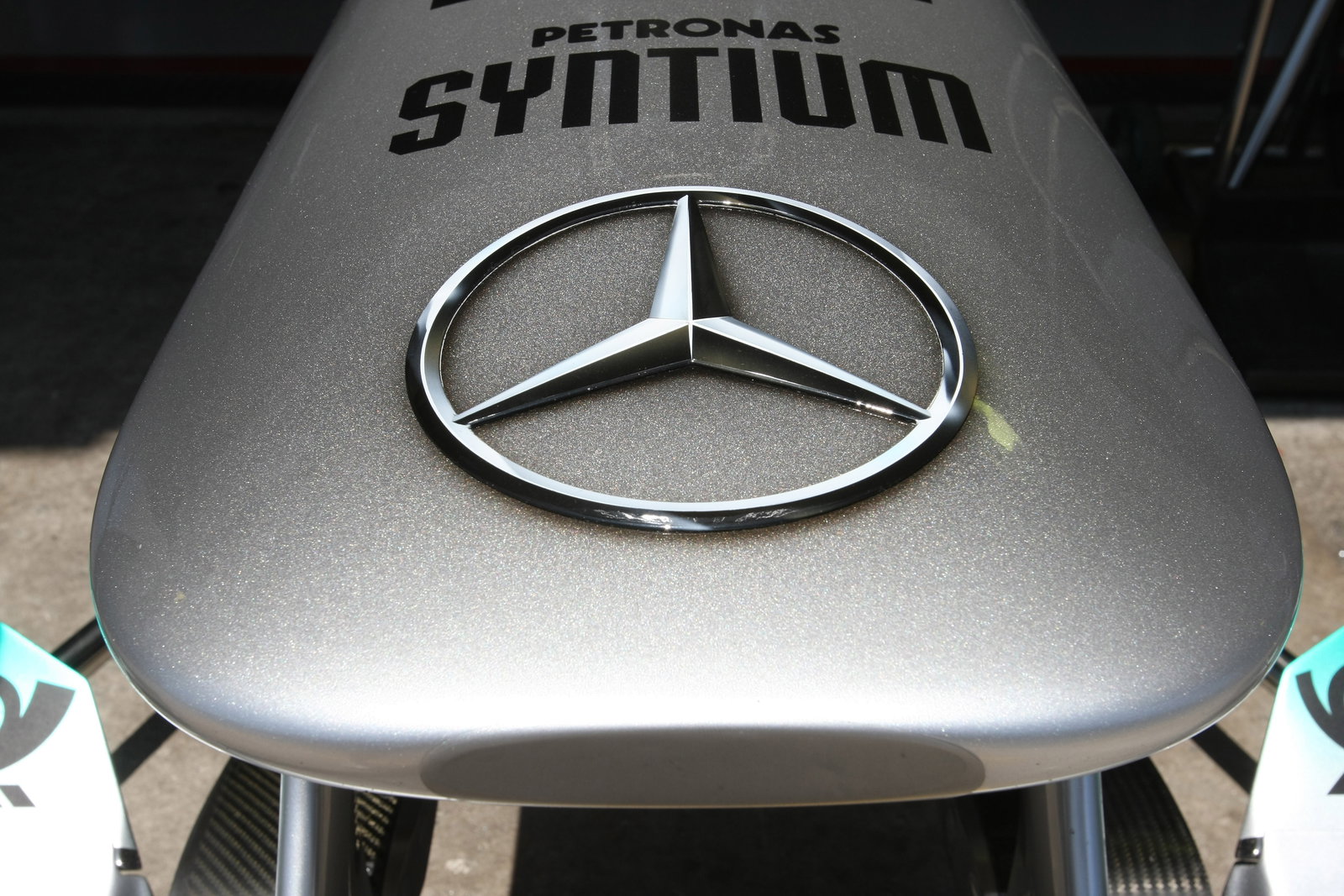 25.11.2011- Friday Practice 2, Mercedes GP Petronas F1 Team, MGP W02