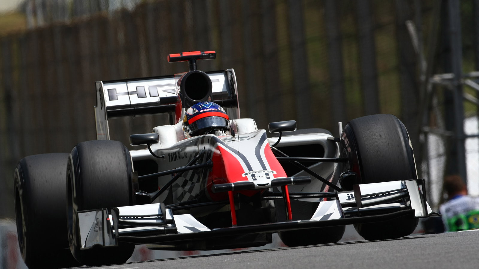 26.11.2011- Saturday Practice, Daniel Ricciardo (AUS), HRT Formula One Team