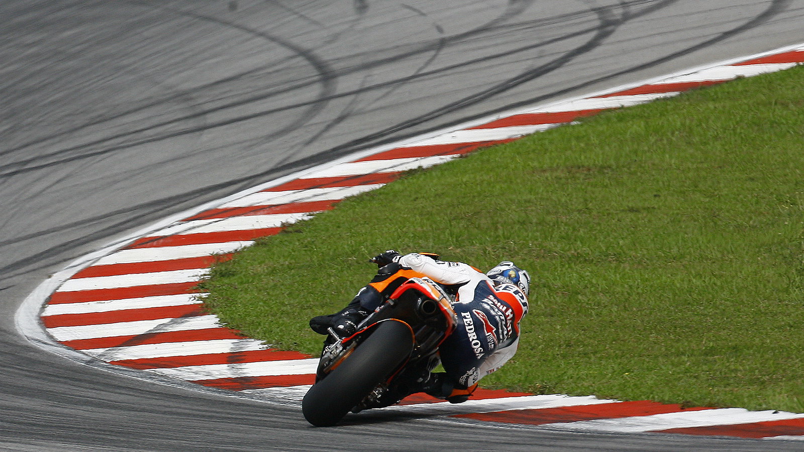 Pedrosa slides, Sepang MotoGP tests, 31st Jan-2nd Feb 2012