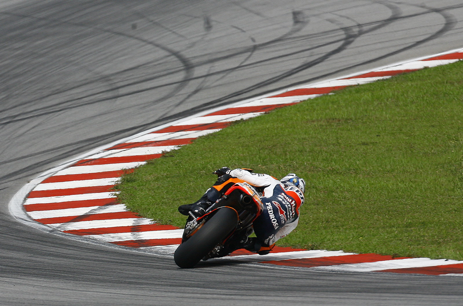 Pedrosa slides, Sepang MotoGP tests, 31st Jan-2nd Feb 2012
