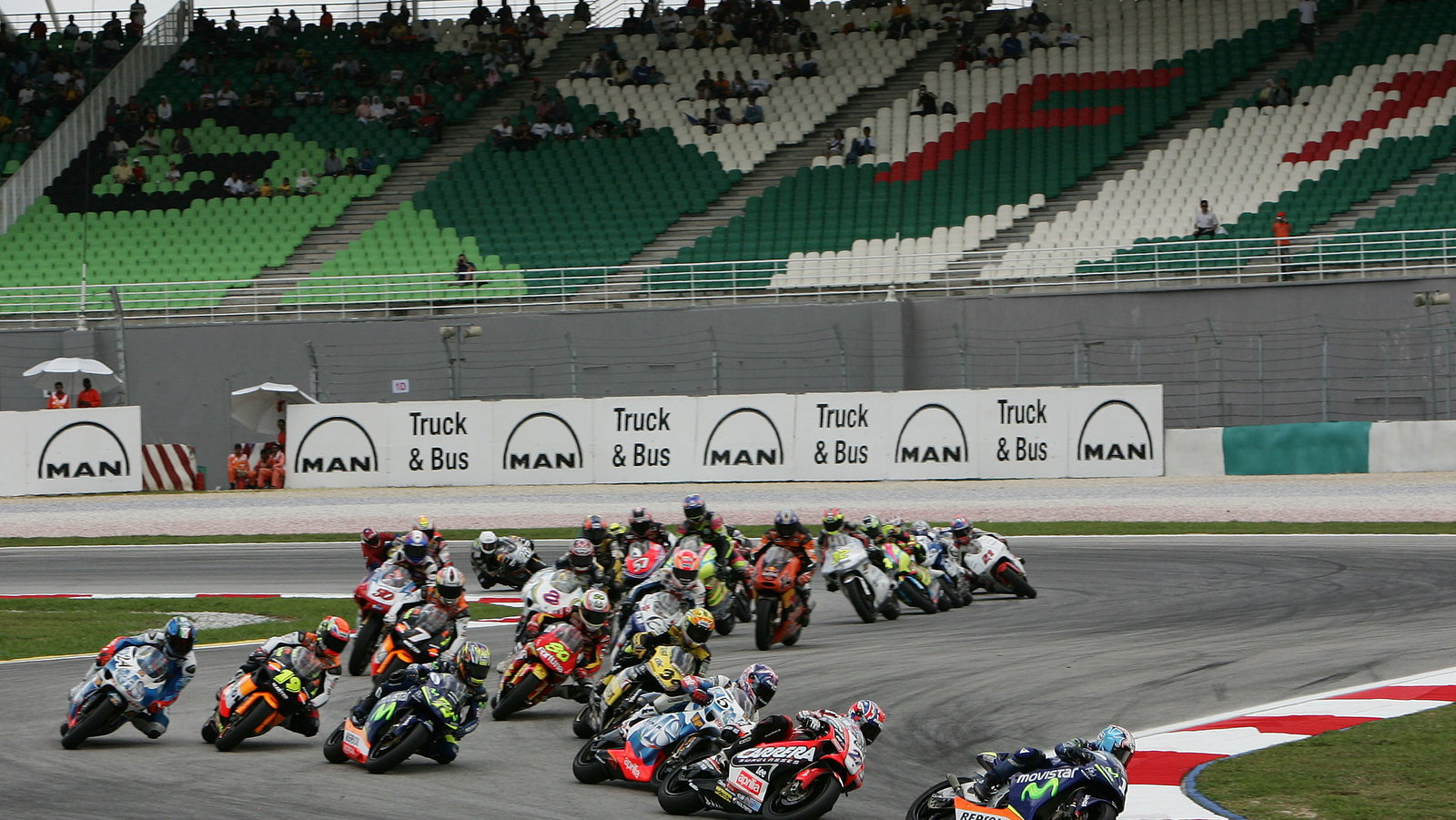 Pedrosa leads, Malaysian 250GP Race 2005