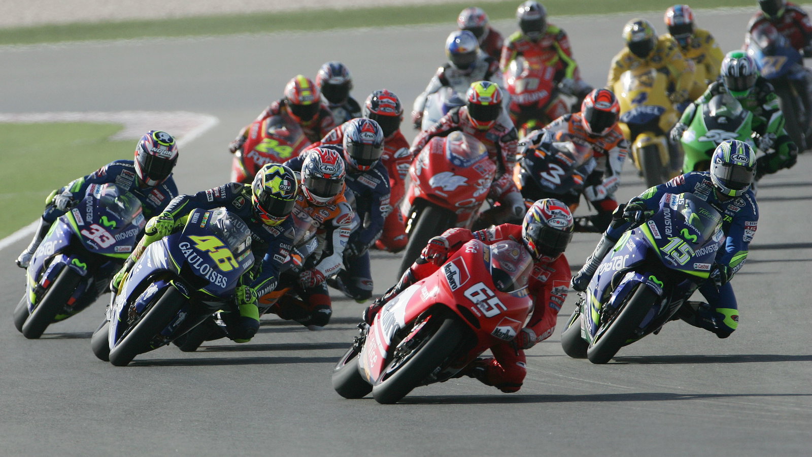 Capirossi, Gibernau, Rossi, Melandri lead field, Qatar MotoGP Race 2005