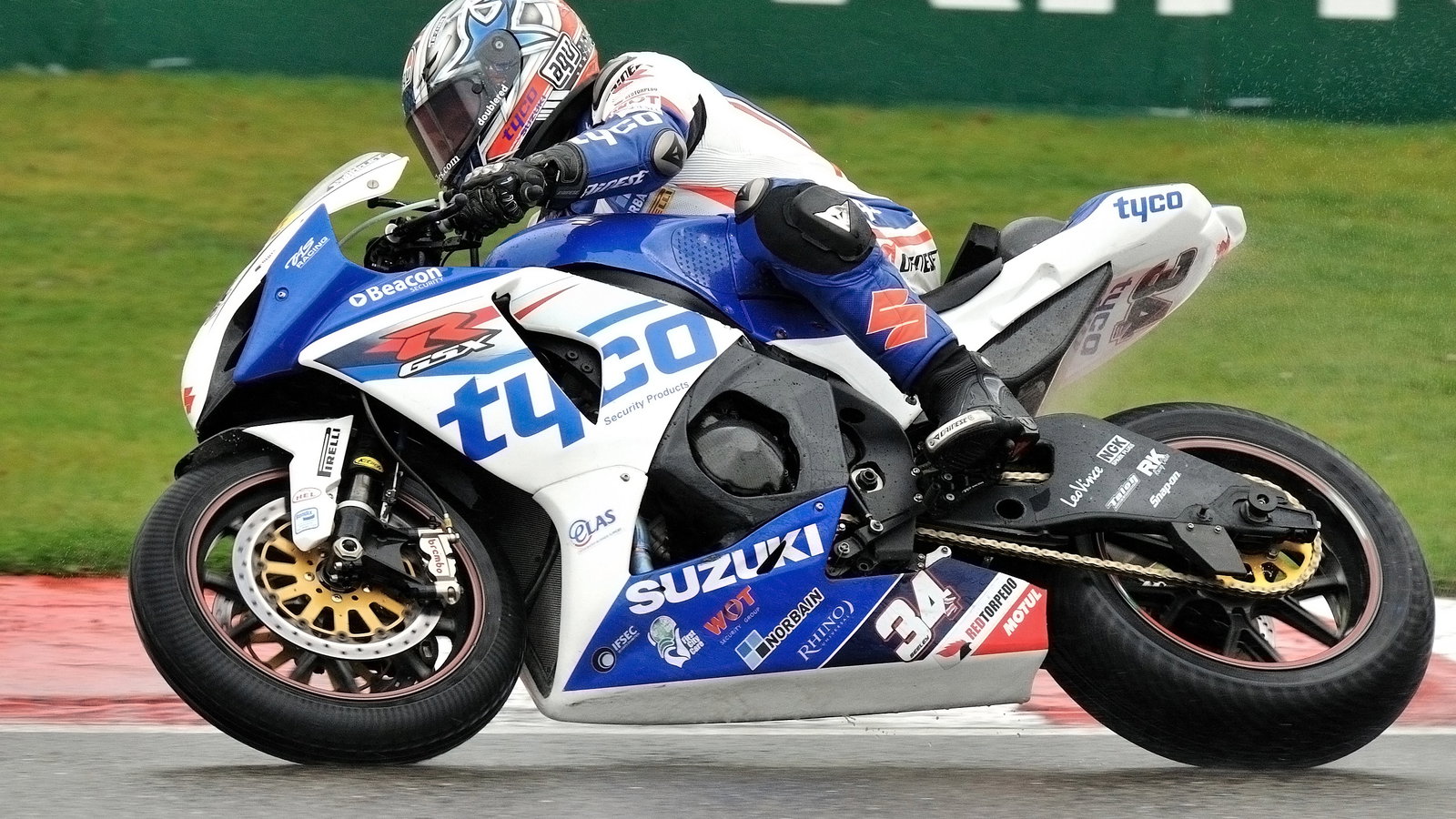 Alastair Seeley - Tyco Suzuki [pic credit: David Salisbury]