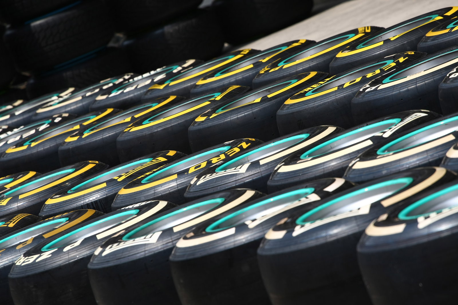 12.04.2012 Pirelli Tyres Atmosphere