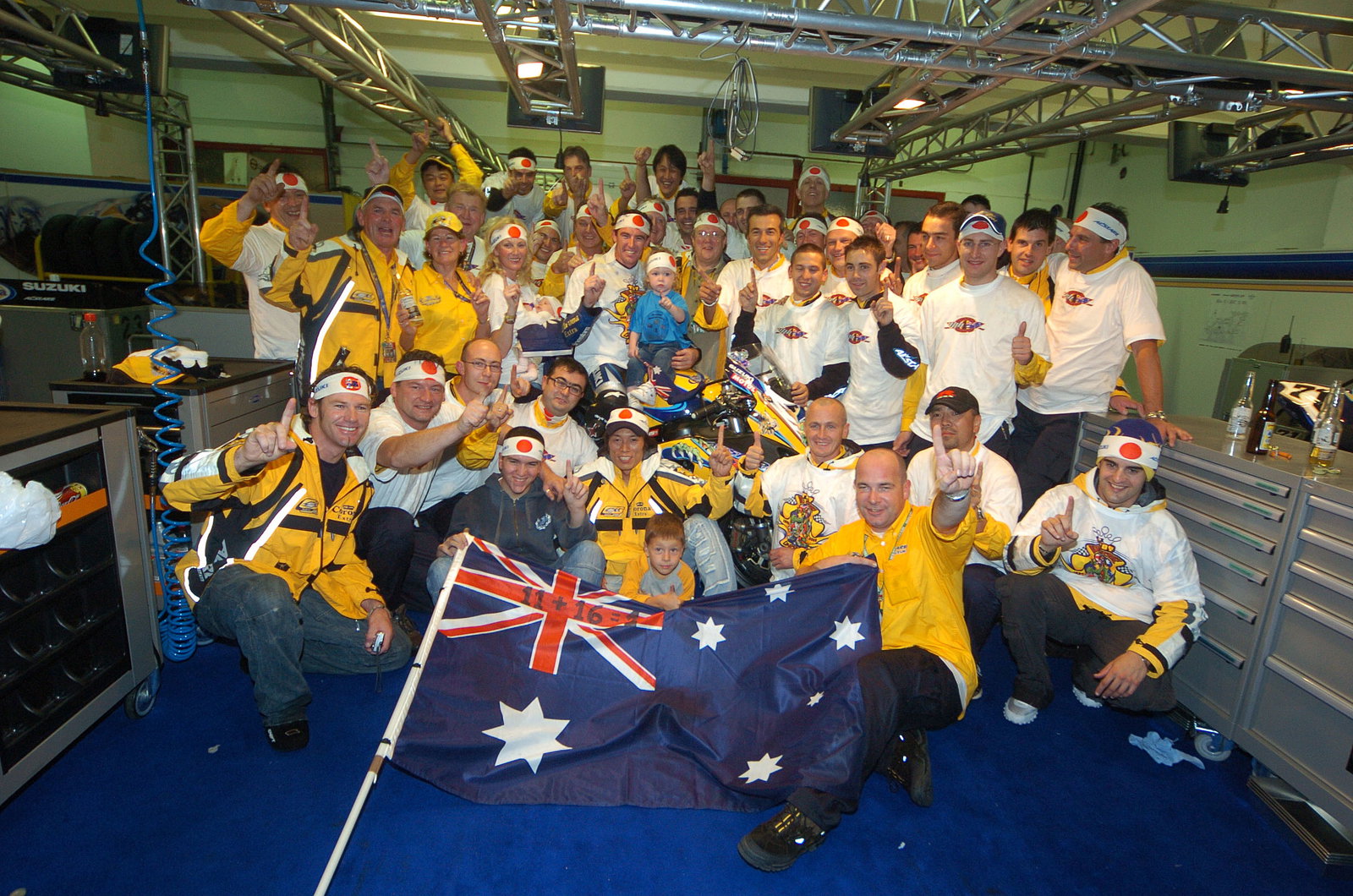 Corser Celebrates World Championship With Alstare Suzuki Team, Imola WSBK Race2, 2005